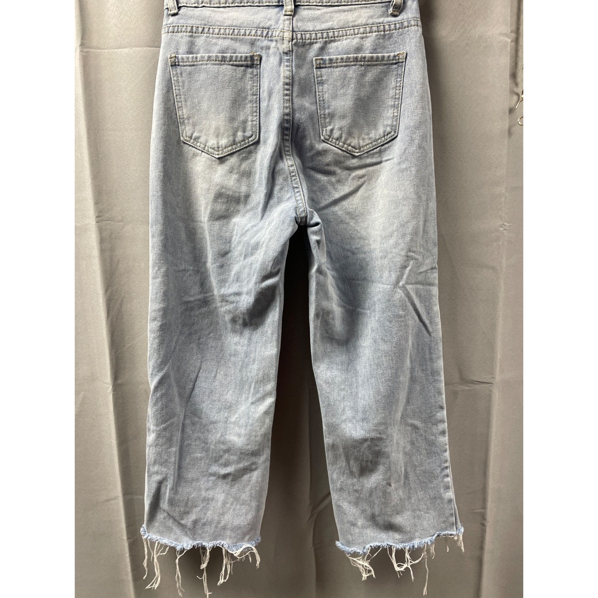 Shein Shein Women's Blue Ripped Butterflies Cropped Jeans Size XS Size 26" / US 2 / IT 38 - 2 Thumbnail