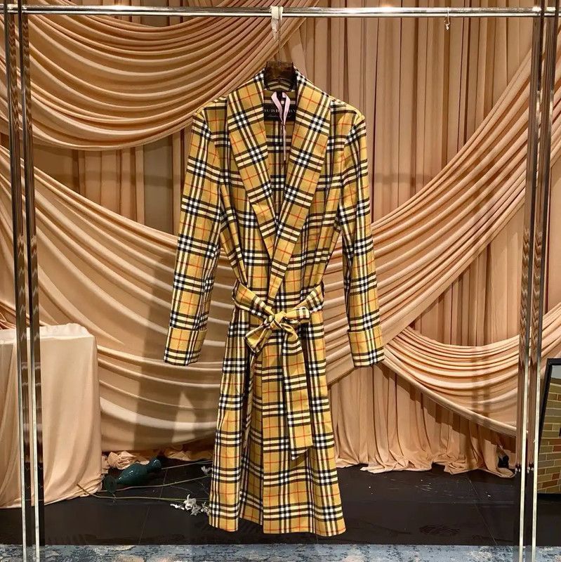 Burberry Burberry Yellow Check Wool Women's Coat Size M / US 6-8 / IT 42-44 - 1 Thumbnail