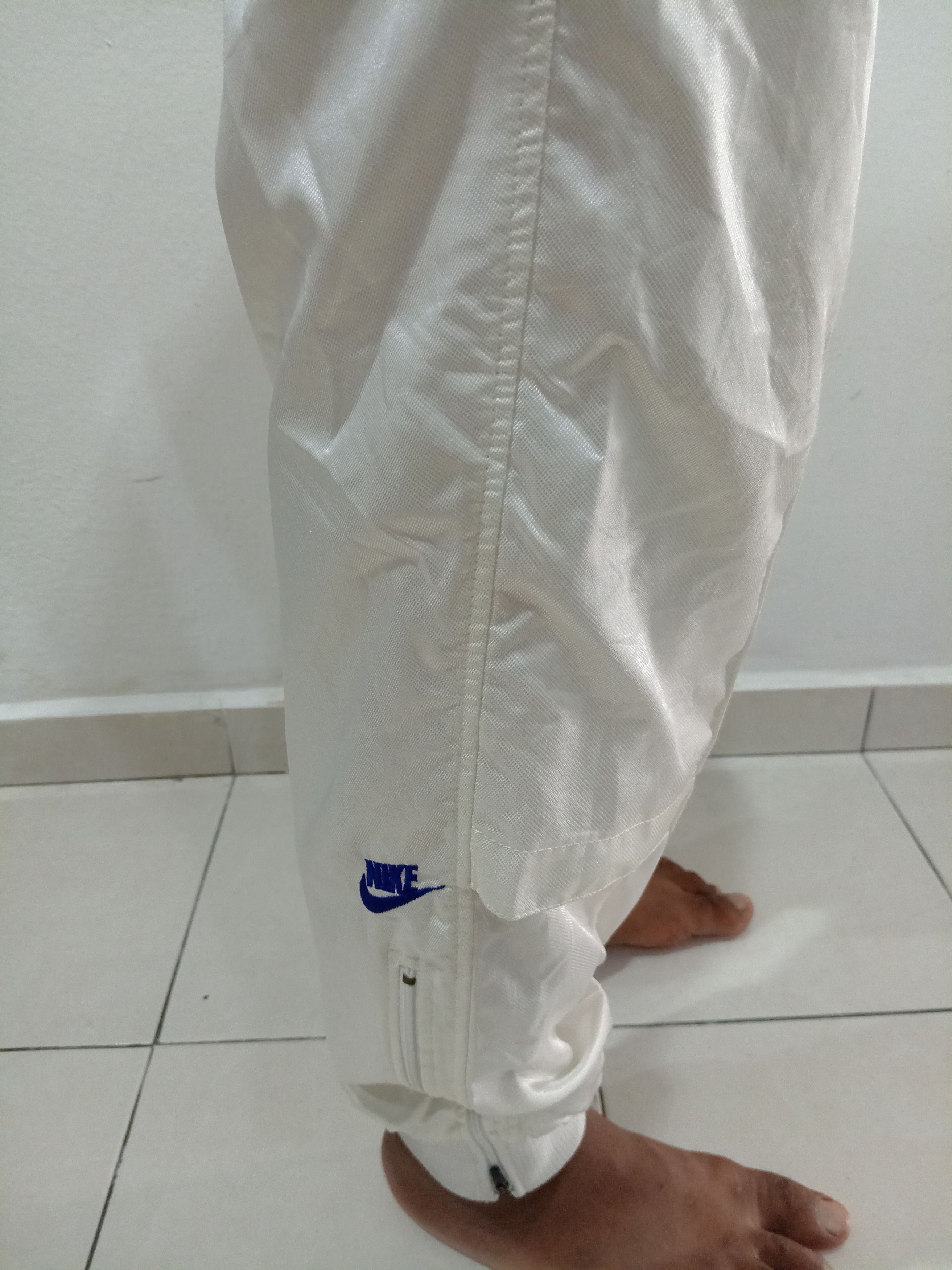 Nike Vintage Nike tracksuit jogger pants Size US 32 / EU 48 - 9 Thumbnail