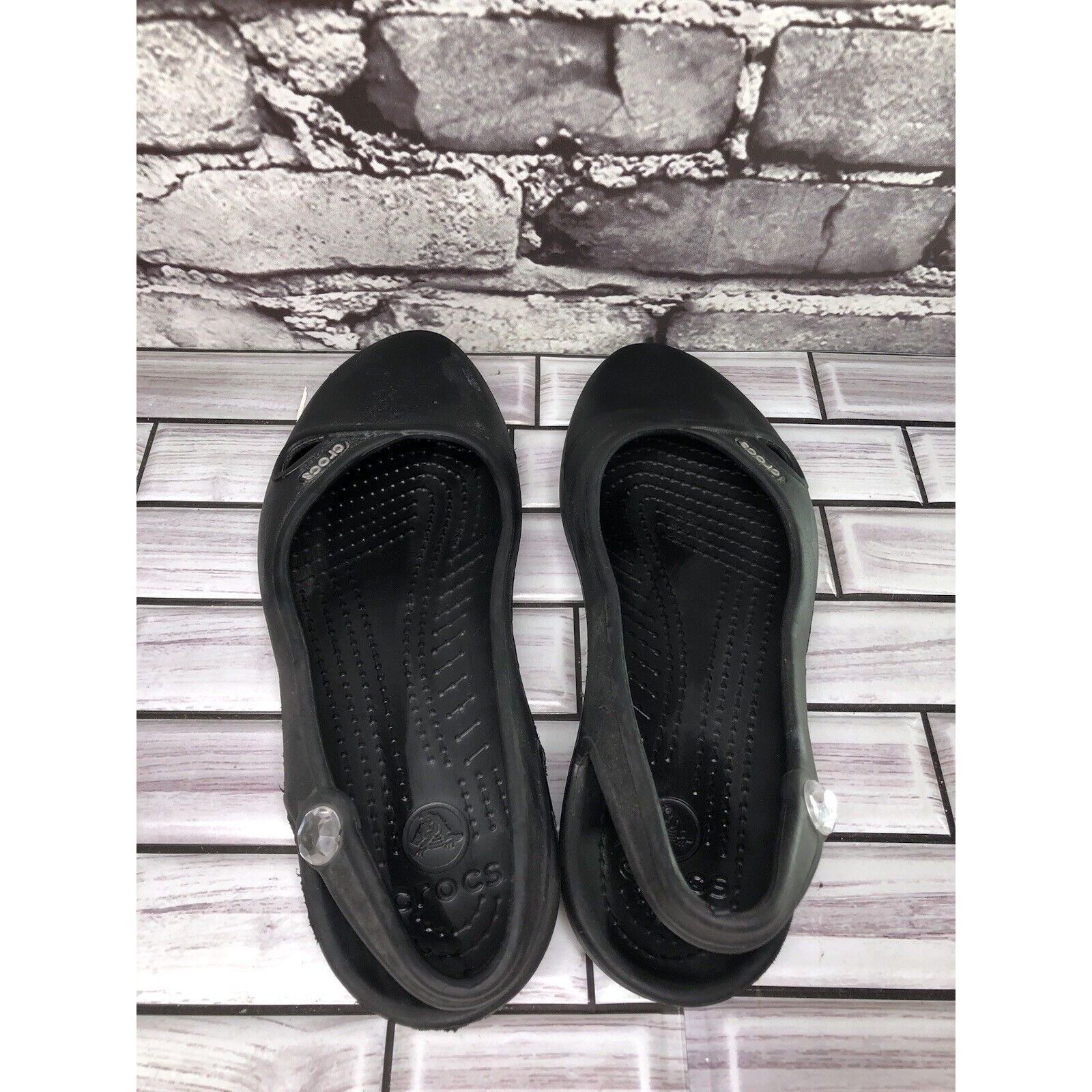 Crocs Crocs Jayna Black Rubber Comfort Casual Closed Toe Slingback Size US 5 / IT 35 - 5 Thumbnail