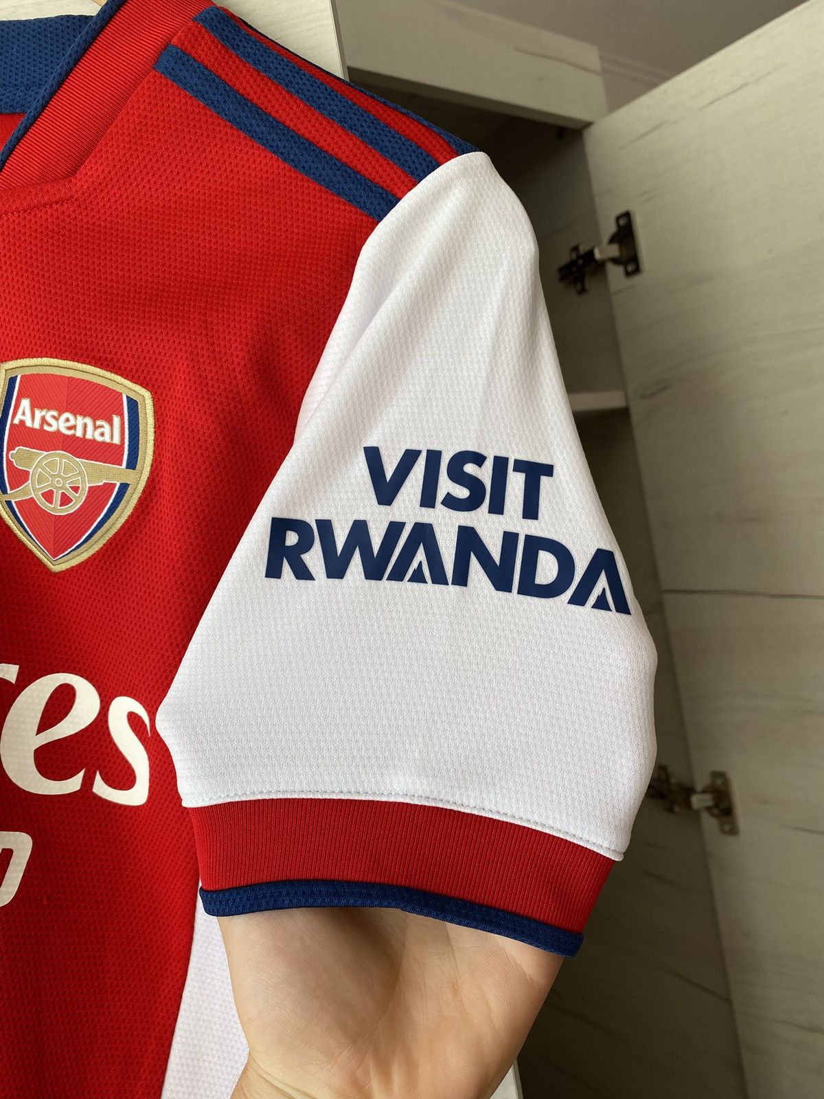 Adidas Arsenal FC Adidas Youth Soccer Jersey Emirates Fly Better Size US XS / EU 42 / 0 - 4 Thumbnail