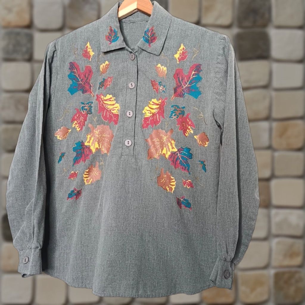 Vintage VINTAGE Blouse Casual Shirt Women S Gray Fall Autumn Leaves Pullover 1/2 Button Up Nature Cottagecore Tree Leaf Sleeve Long Size S / US 4 / IT 40 - 1 Thumbnail