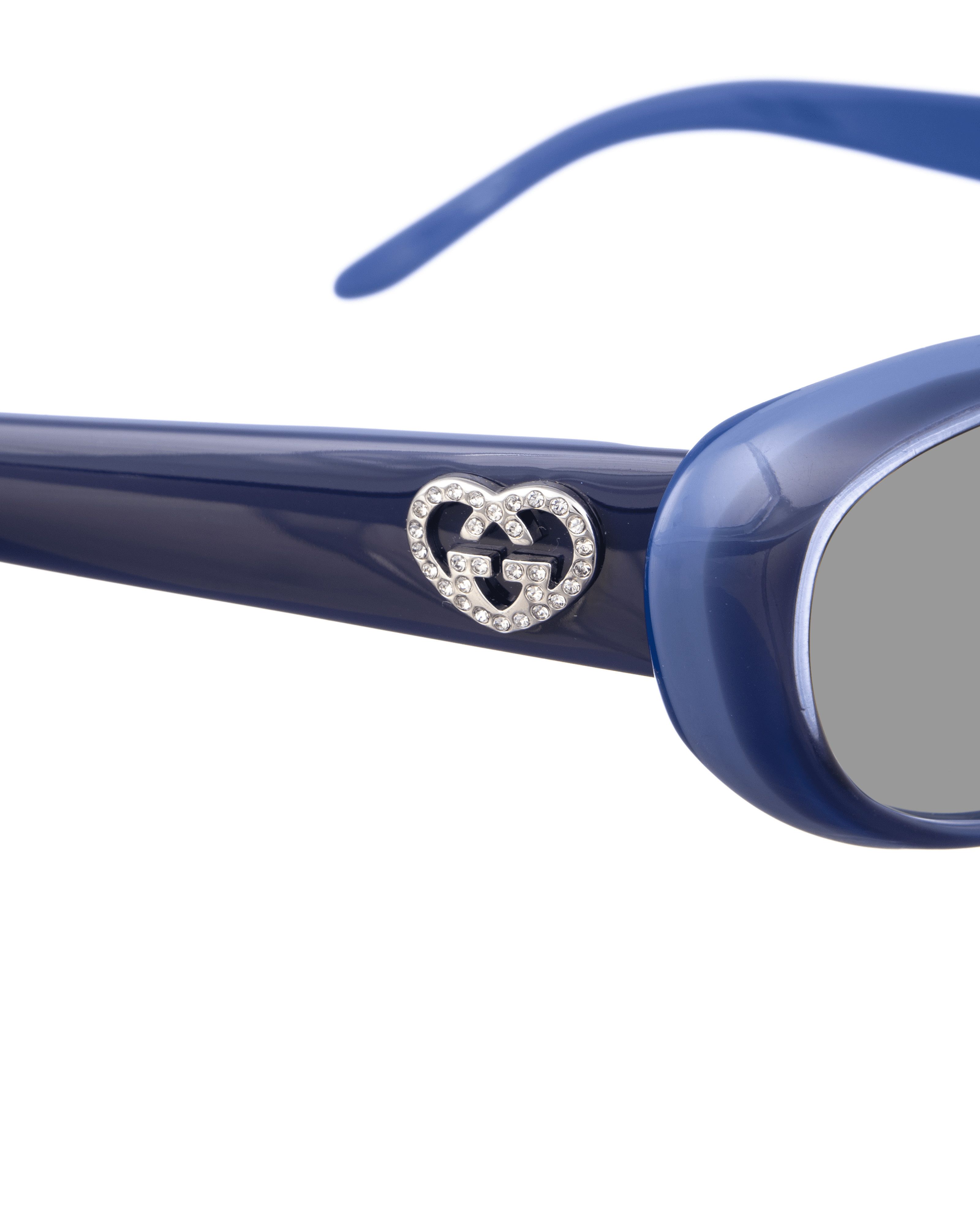 Gucci Gucci 00s Navy Blue Cat Eye Sunglasses with Crystal Hearts Size ONE SIZE - 3 Thumbnail