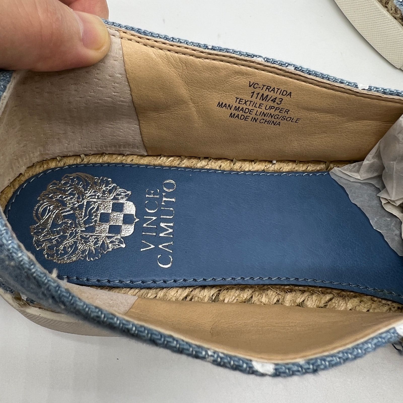 Vince Camuto Vince Camuto Canvas Slip On Size 11M Espadrilles Size US 11 / IT 41 - 4 Thumbnail