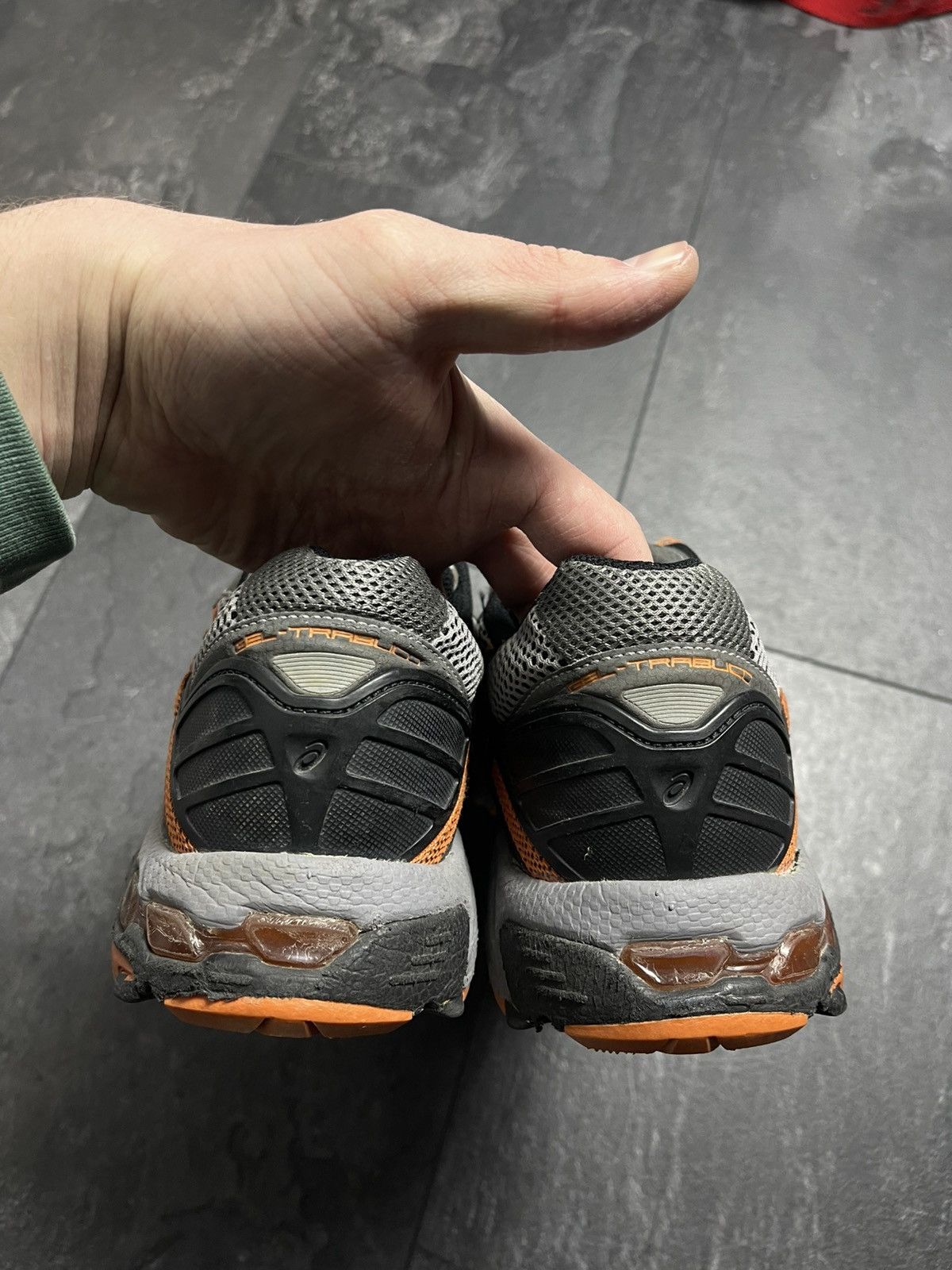 Asics Vintage asics gel low top sneakers gore tex Size US 11 / EU 44 - 12 Thumbnail