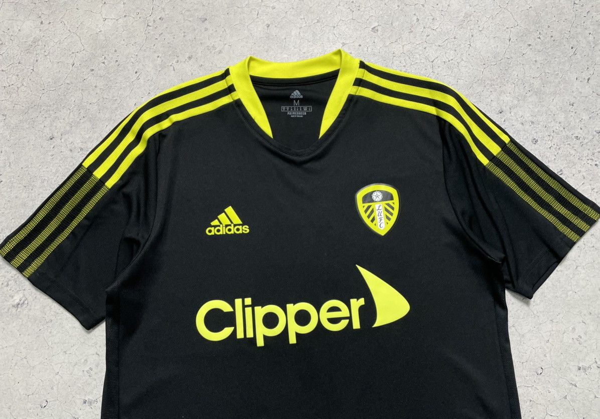 Adidas × Vintage Adidas FC Leeds United Vintage Football Soccer Jersey Size US M / EU 48-50 / 2 - 5 Thumbnail