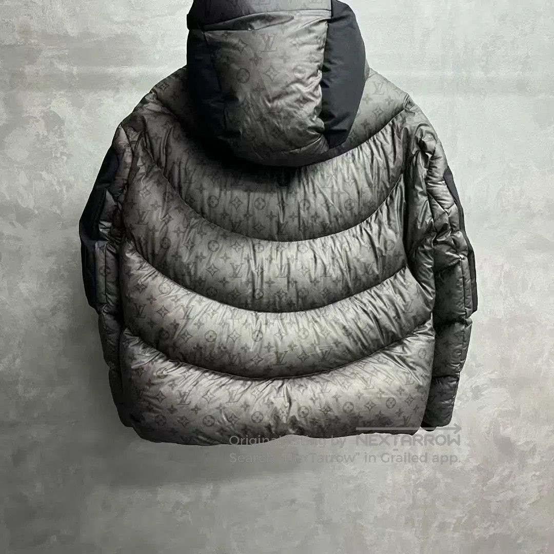 Louis Vuitton Louis Vuitton Gray Puffy Hooded Down Jacket. Size US M / EU 48-50 / 2 - 2 Thumbnail