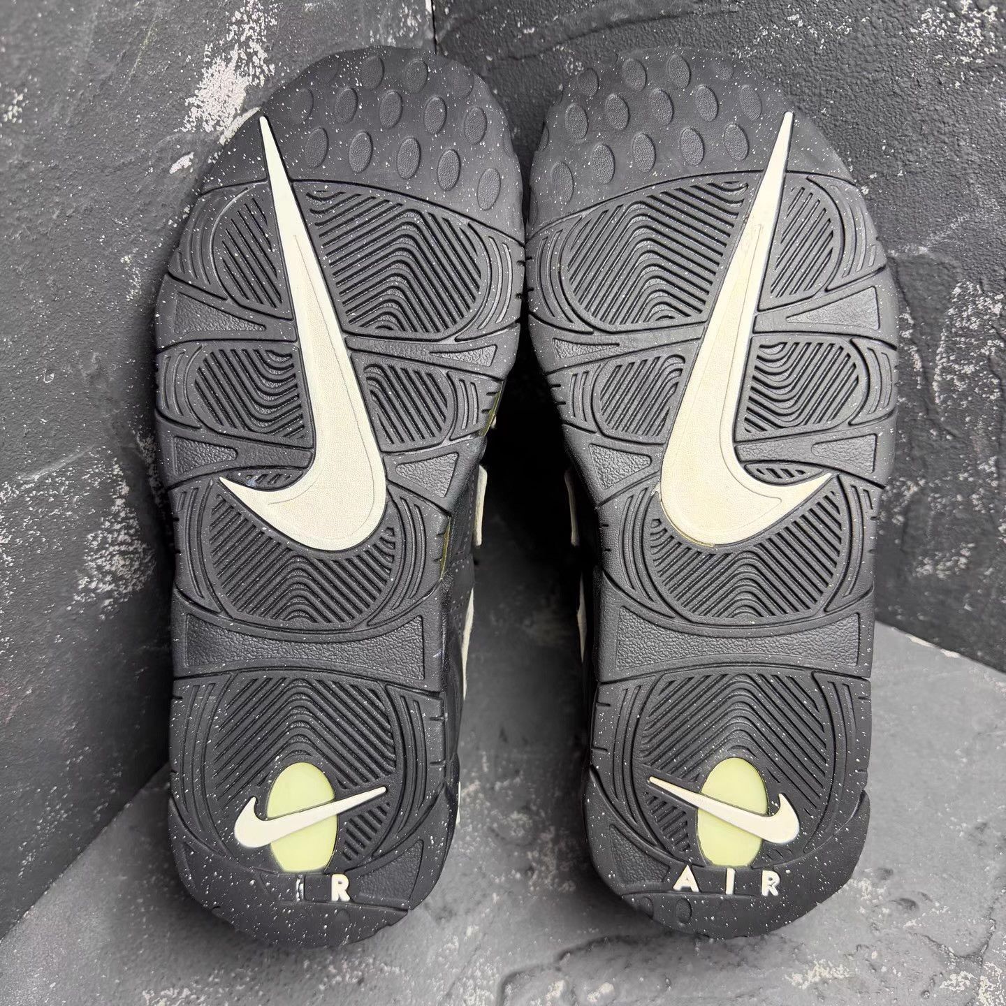 Nike Nike Air More Uptempo Black & White Q10 Size US 10 / EU 43 - 3 Thumbnail