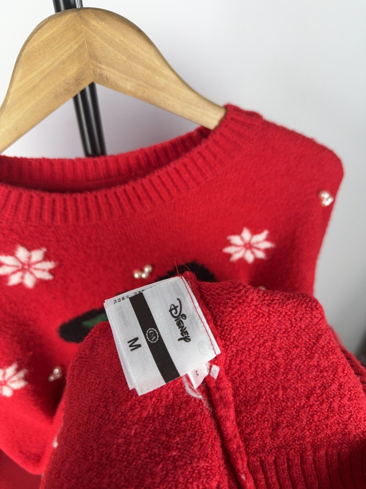 Disney × Vintage Disney Mickey Mouse Red Holiday Knit Sweater Xmas M Size US M / EU 48-50 / 2 - 4 Thumbnail