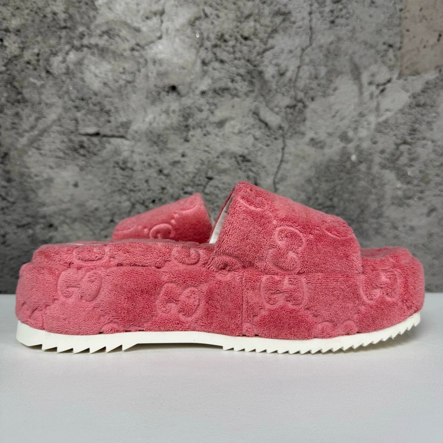 Gucci Gucci Platform Slippers Size 37 Unworn Size US 6.5 / IT 36.5 - 5 Thumbnail