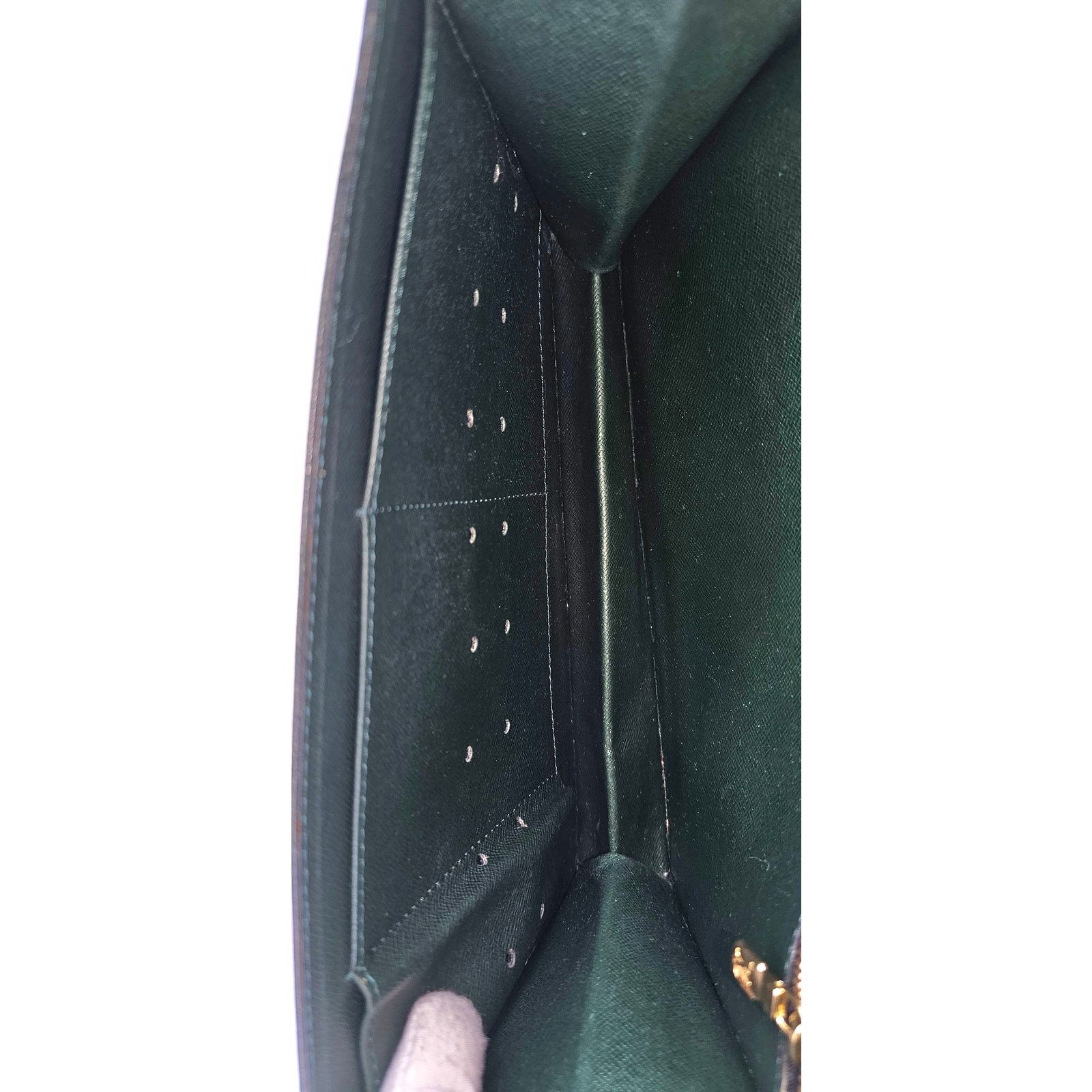 Louis Vuitton LOUIS VUITTON Pochette Clutch Bag Green Taiga Leather Size ONE SIZE - 15 Thumbnail