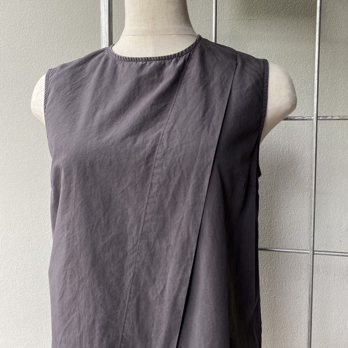 Acne Studios Acne Studios Brown Sleeveless Round Neck Top with Folded Hem Size XXS / US 00 / IT 34 - 17 Thumbnail