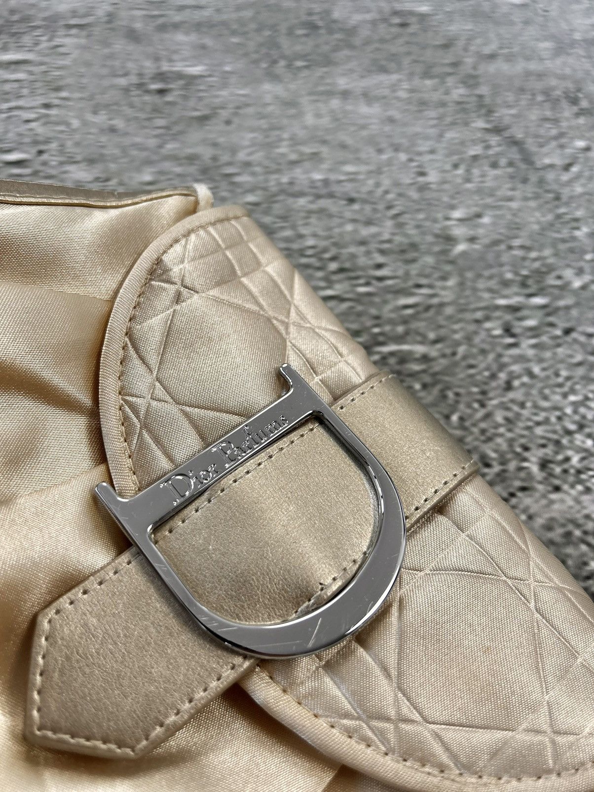 Christian Dior Monsieur × Dior × Vintage Dior parfums small toilet bag gold vintage Size ONE SIZE - 2 Thumbnail
