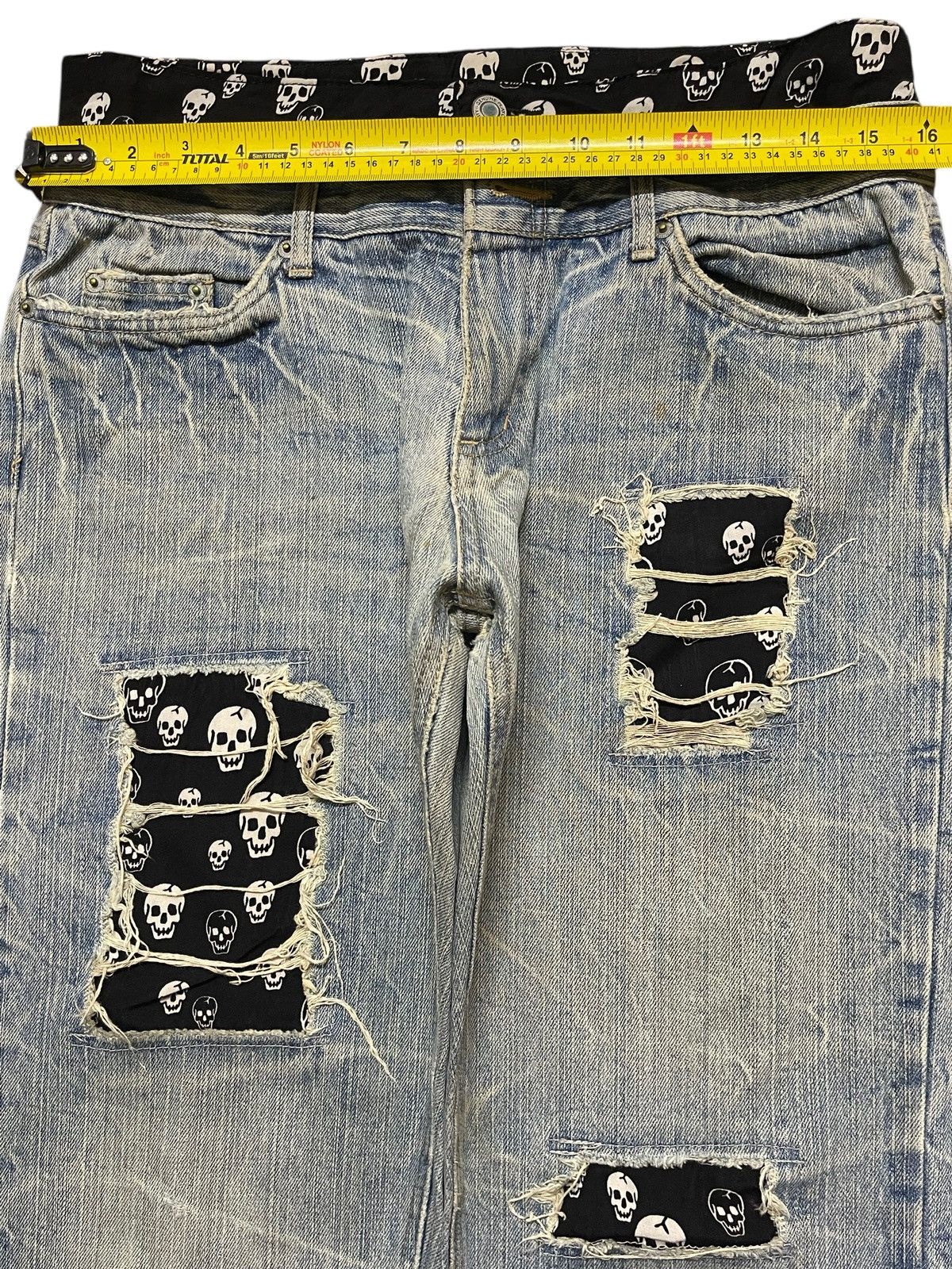 If Six Was Nine Vintage Japanese Mud Thunder Wash Patch Skull Distress Jeans Size US 31 - 11 Thumbnail