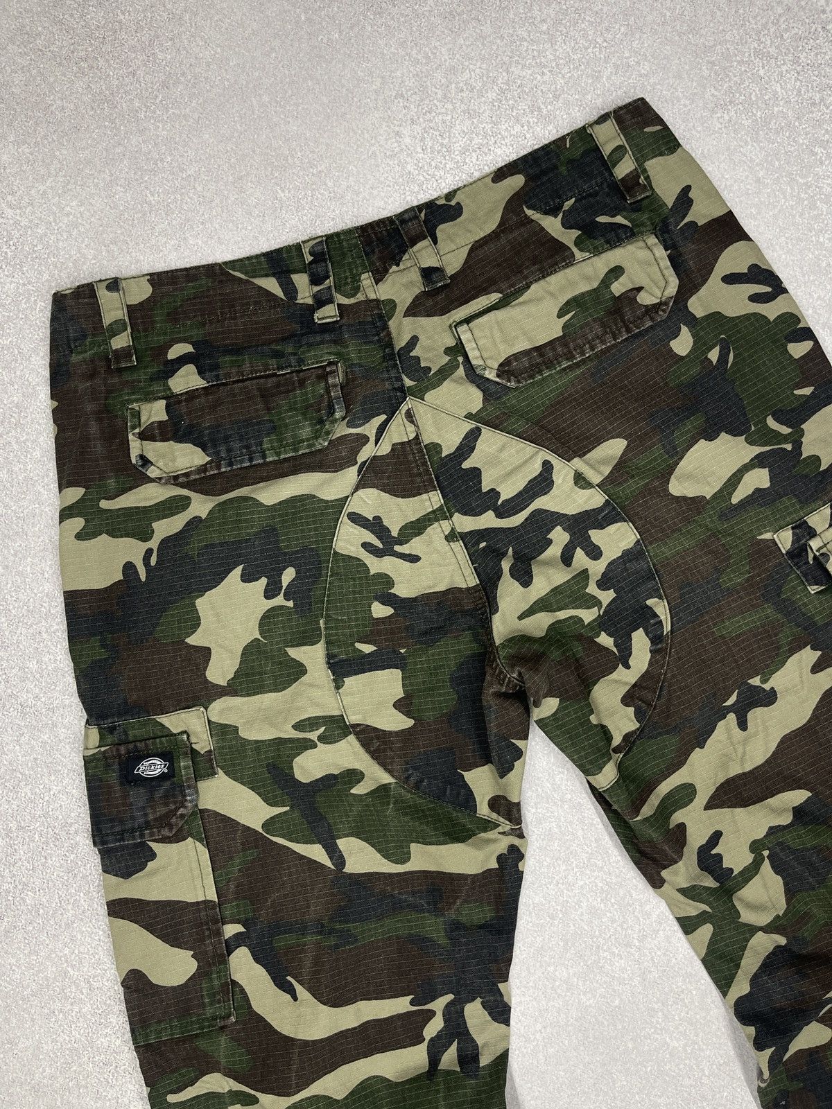 Dickies Mens Dickies Camo Cargo Pants Multipocket Size 32 Size US 32 / EU 48 - 3 Thumbnail