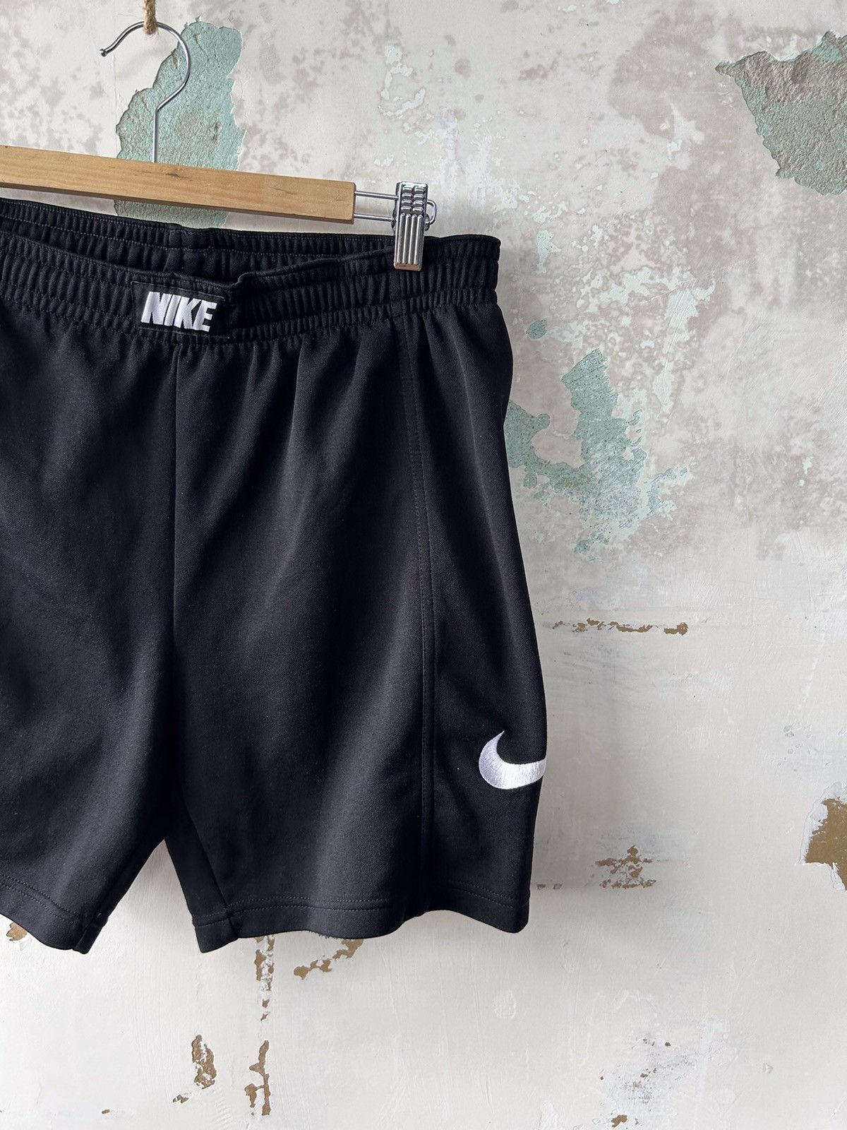 Nike NIKE VINTAGE SHORTS WITH BIG LOGO Size US 32 / EU 48 - 2 Thumbnail