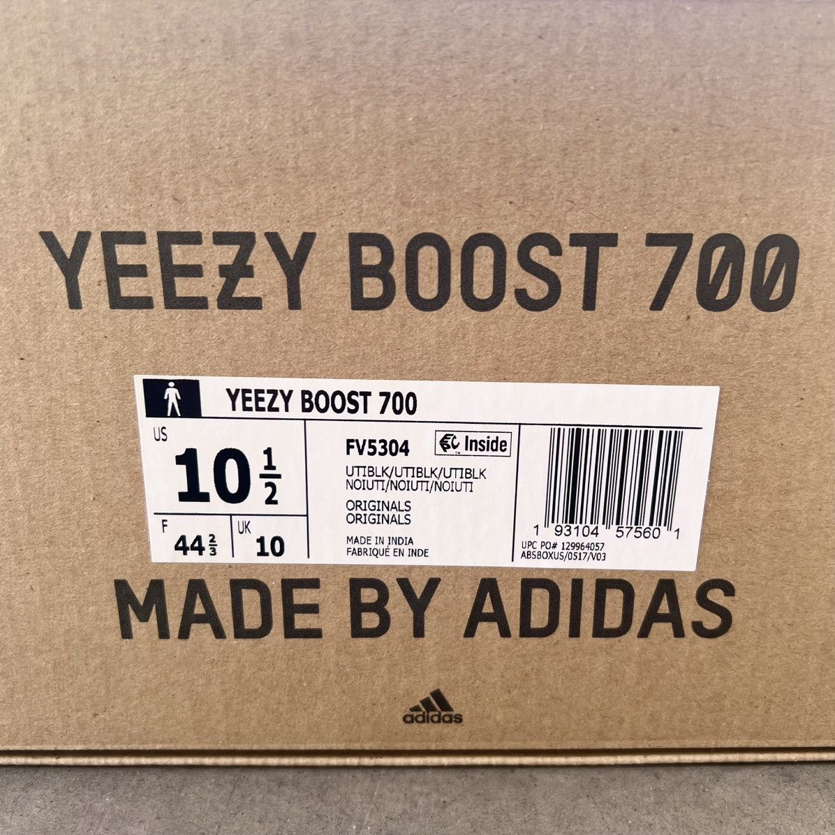 Adidas ⭐️DEADSTOCK 700v1 UTILITY BLK Size US 10.5 / EU 43-44 - 24 Thumbnail