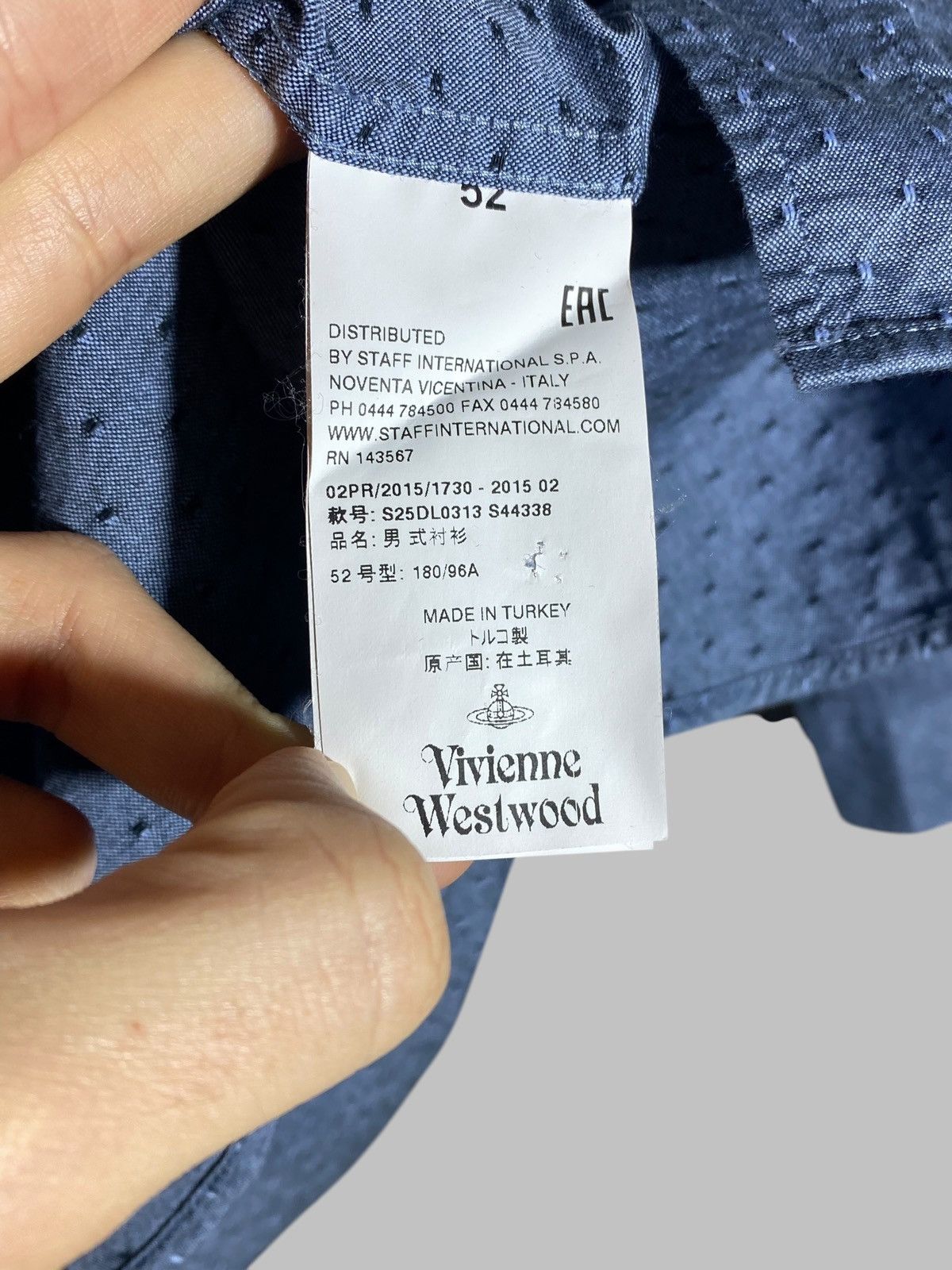 Vivienne Westwood Vivienne Westwood Denim Blue Long Sleeve Button Up Shirt Size US L / EU 52-54 / 3 - 20 Thumbnail