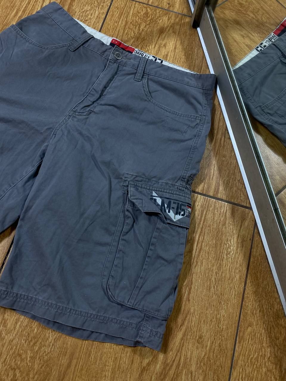 Oakley 90's Oakley cargo shorts - 33 Size US 33 - 21 Thumbnail