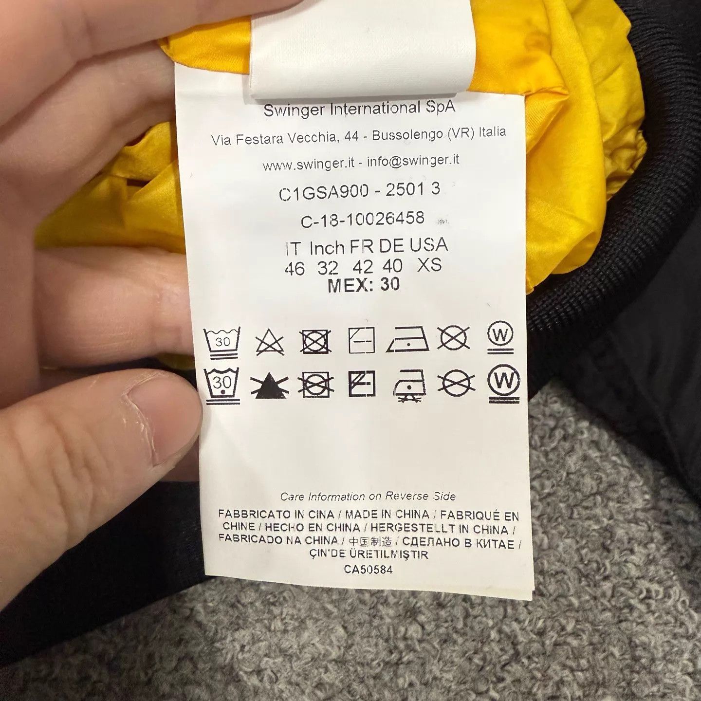 Versace Versace Black Nylon Jacket 46 99 New Size US S / EU 44-46 / 1 - 4 Thumbnail