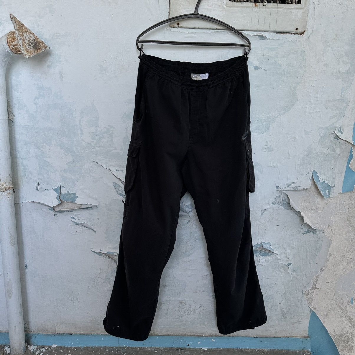 Nike VTG Nike Camo Multi-pocket Pants Size XL Trashed 00s UsA Hyp Size US 36 / EU 52 - 1 Thumbnail