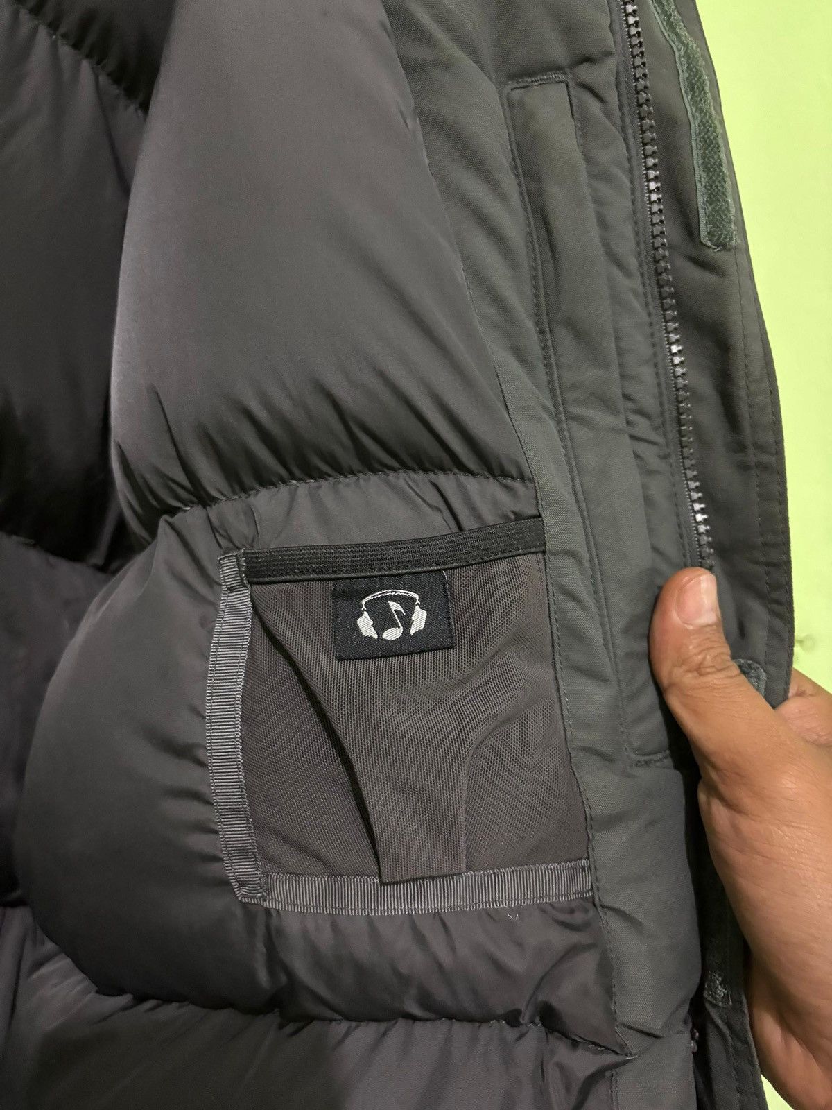The North Face Vintage The north face Puffer Jacket Design with Hoodie Size US XL / EU 56 / 4 - 14 Thumbnail