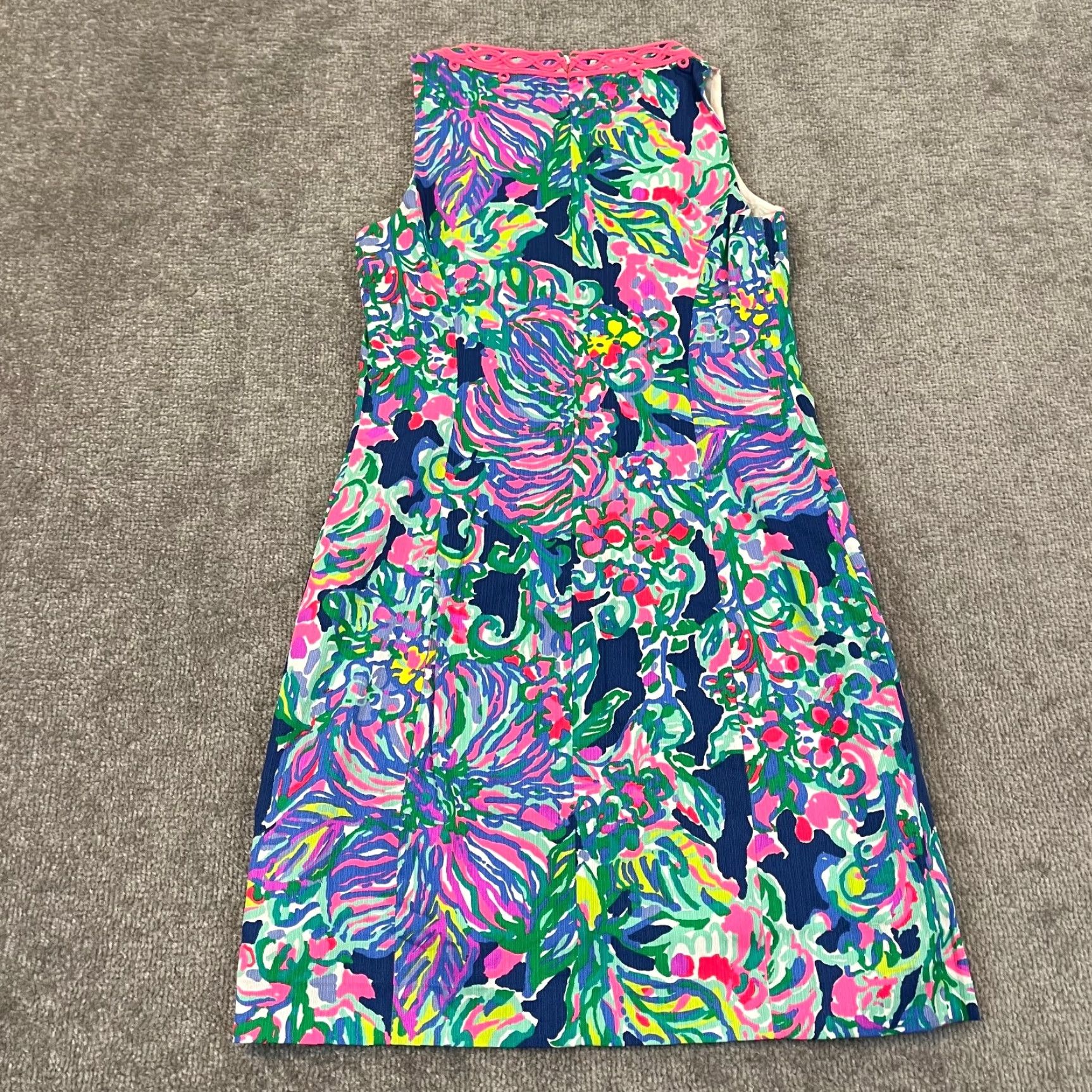 Lilly Pulitzer Lilly Pulitzer Ryder Shift Dress Womens Size 0 Seaside Allure Escapade Bead Lace Floral Multicolor Slim Short Sleeve V-Neck Zip Size XS / US 0-2 / IT 36-38 - 3 Thumbnail