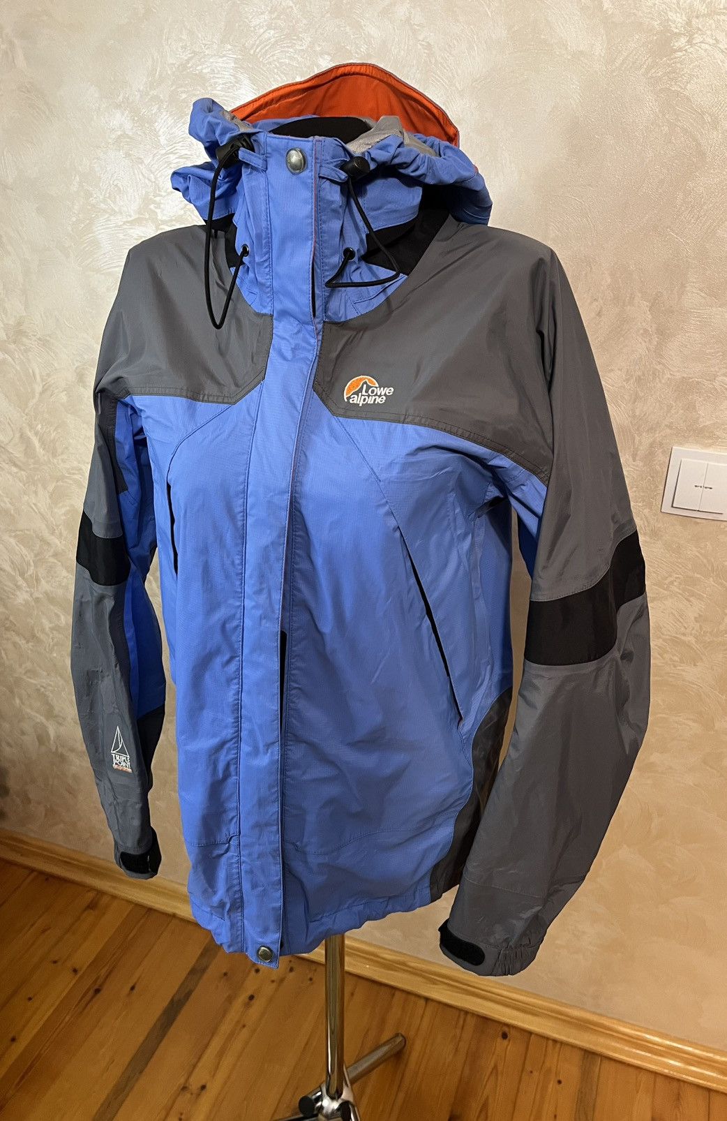 Goretex Lowe Alpine Jacket Waterproof Outdoor size M Size M / US 6-8 / IT 42-44 - 2 Thumbnail