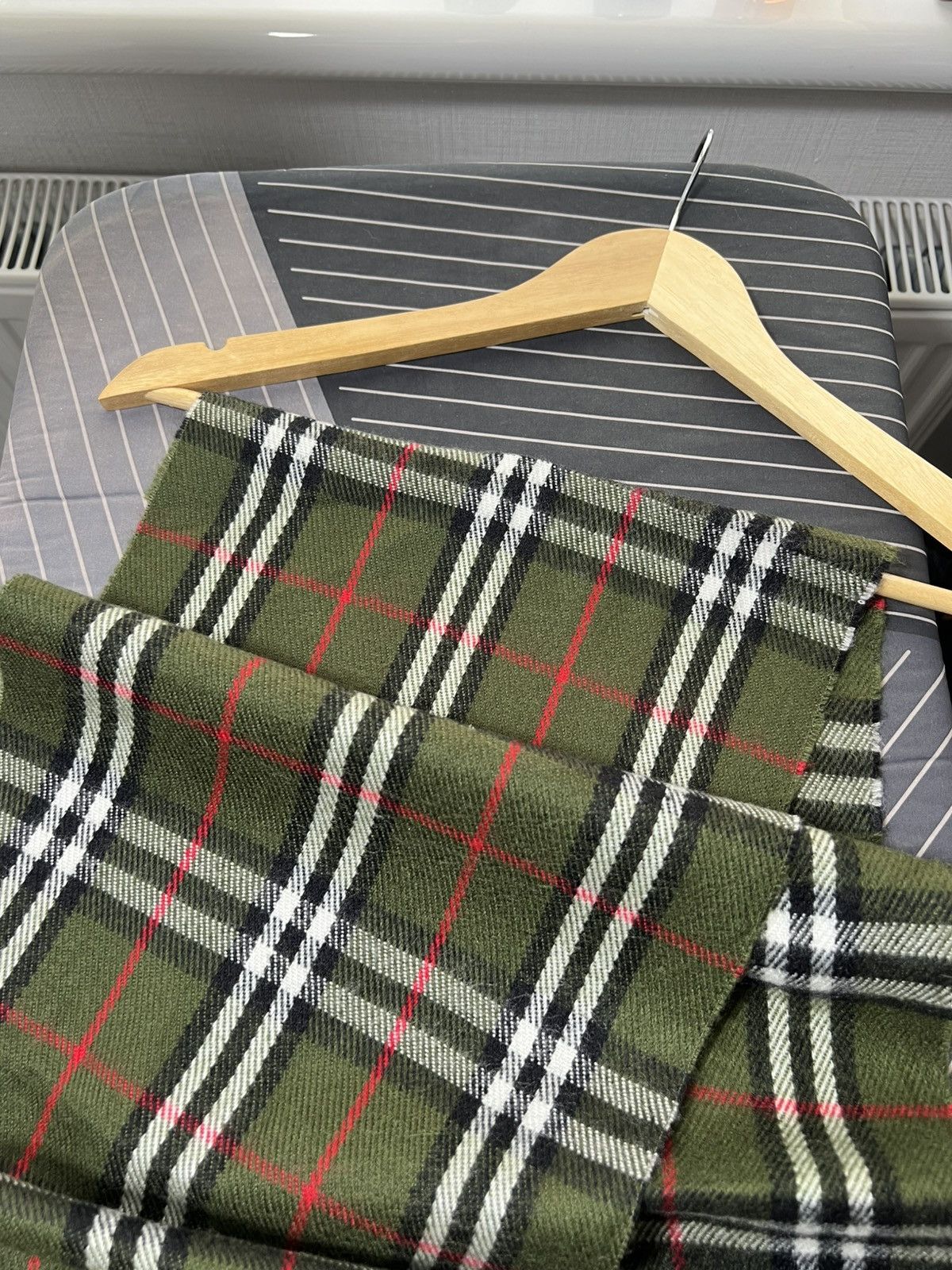 Burberry Burberry Scarf Nova Check Green Lambswool Size ONE SIZE - 5 Thumbnail