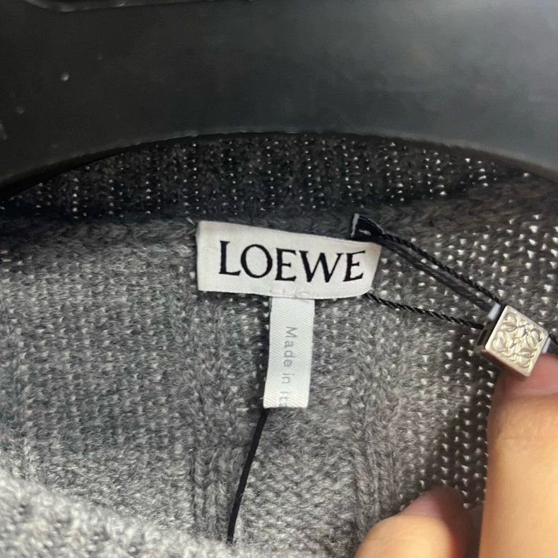 Loewe LOEWE Gray solid round neck long sleeve loose sweater Size XS / US 0-2 / IT 36-38 - 5 Thumbnail
