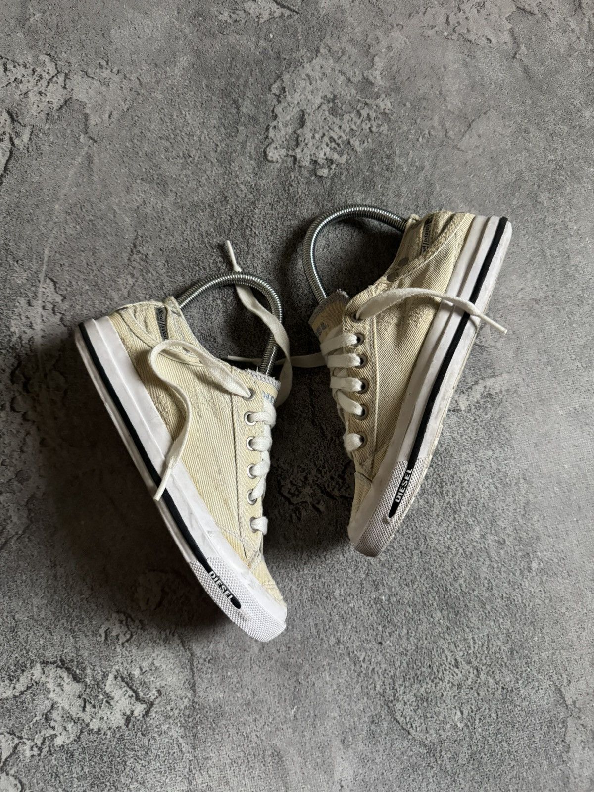 Diesel Diesel US6/EUR36/JPN23 low top denim sneakers shoes Y2K 90s Size US 6 / IT 36 - 4 Thumbnail