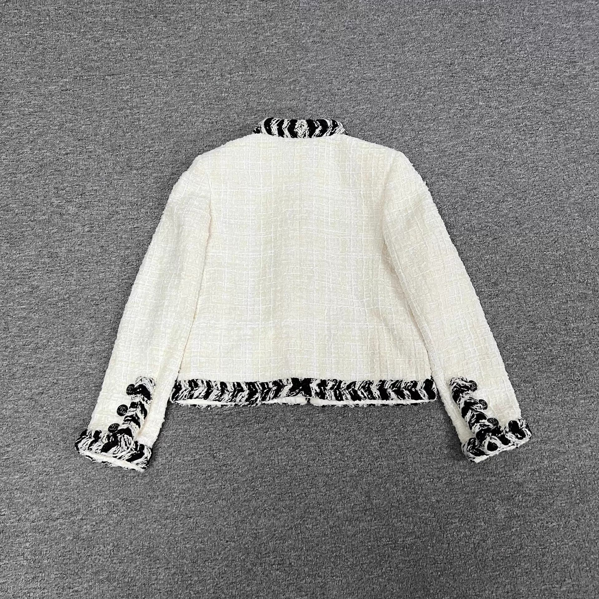 Chanel Chanel Classic Black & White Thick Braid Trim Knit Jacket 36 Size XS / US 0-2 / IT 36-38 - 3 Thumbnail
