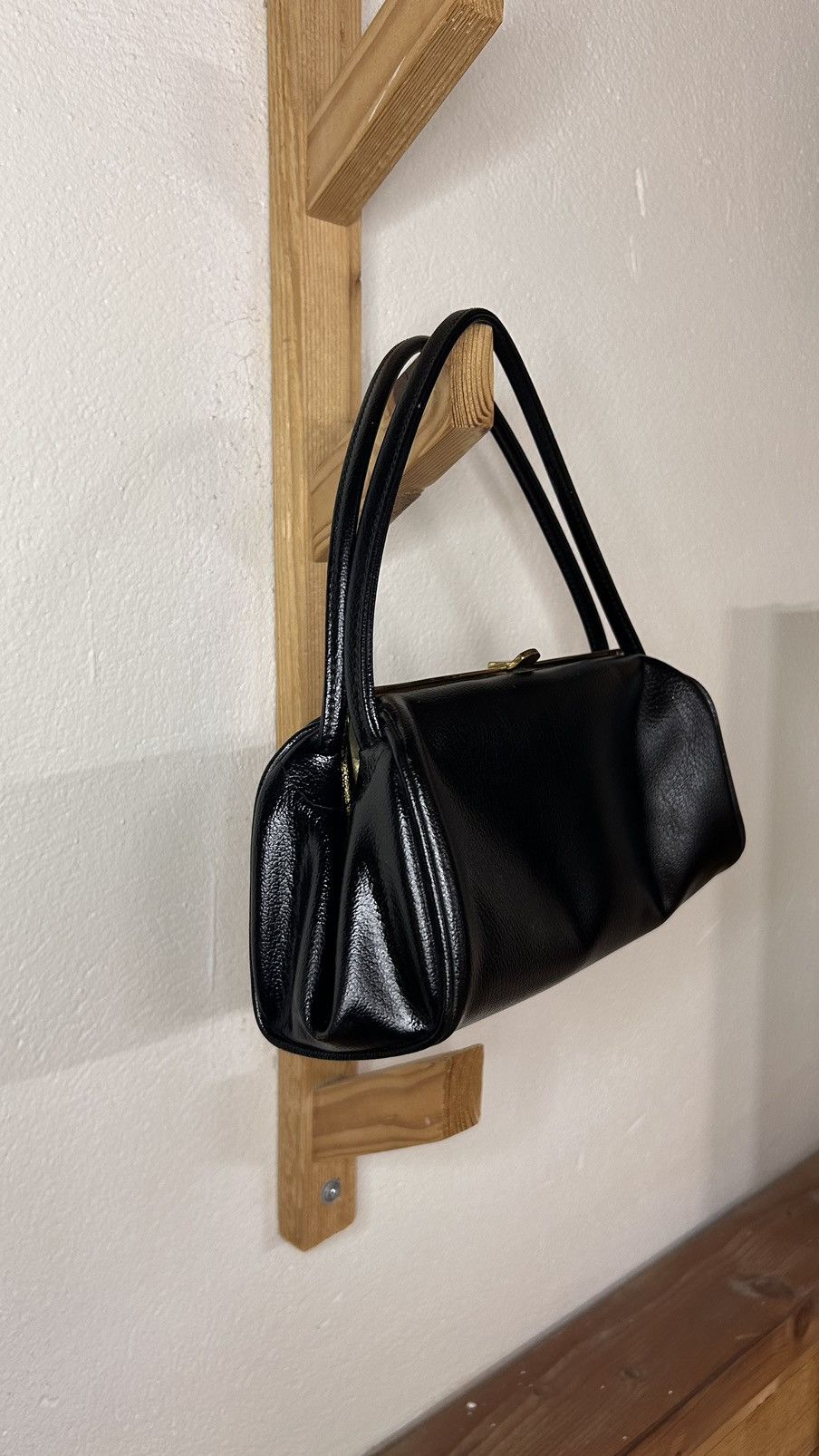 Vintage Classic Mini Black Leather Bag Size ONE SIZE - 6 Thumbnail