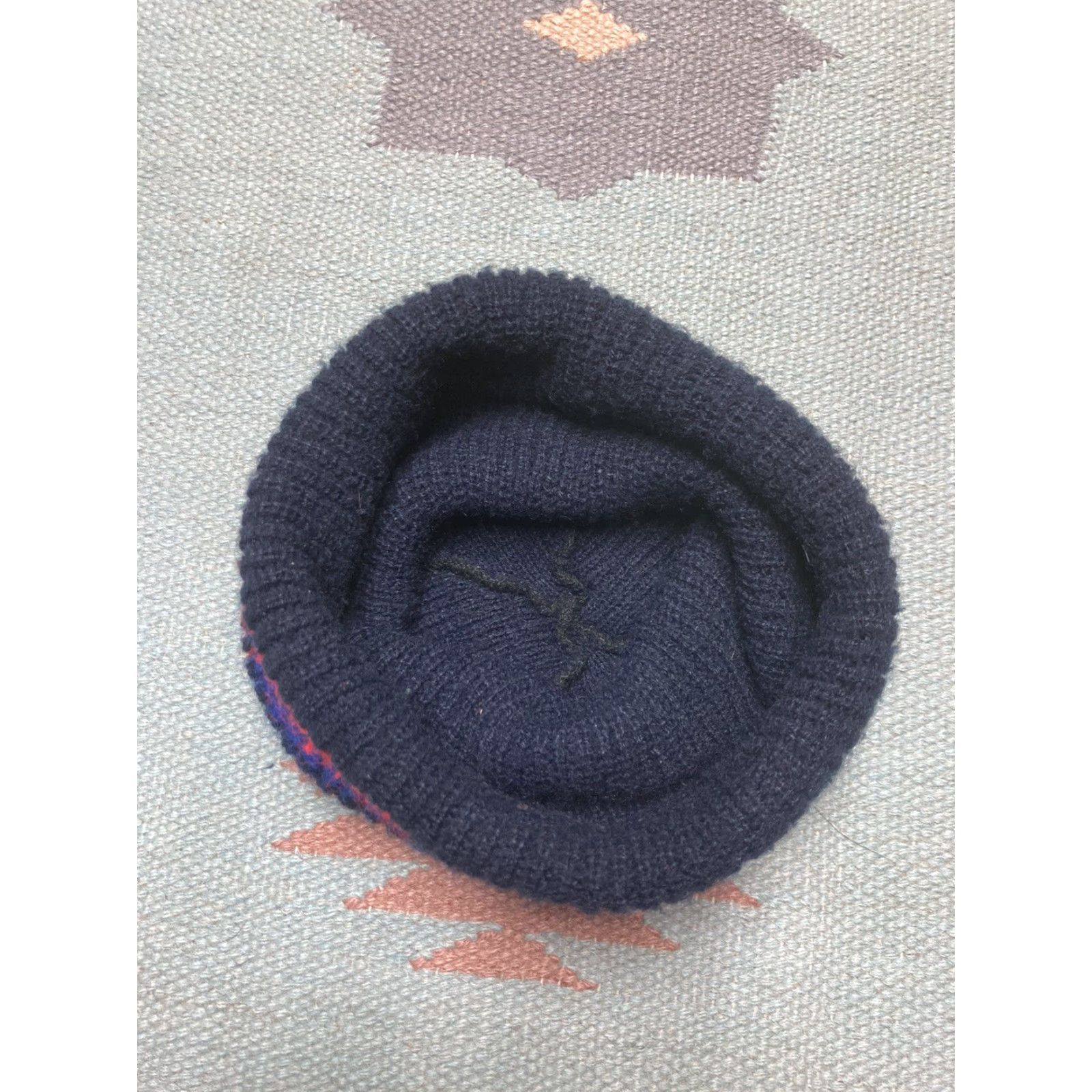 Vintage VINTAGE Skull Cap Beanie Hat Skully Striped Tri Tone Acrylic Knit Red Blue Mens One Size Blue Striped Acrylic Knit Beanie Skull Cap SKULLY Mens Size ONE SIZE - 5 Thumbnail