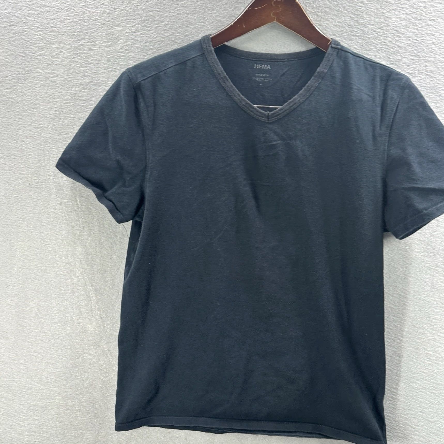 Vintage Hema Shirt Mens Medium V Neck Black Cotton Jersey Preppy Casual T-Shirt Size US M / EU 48-50 / 2 - 2 Thumbnail