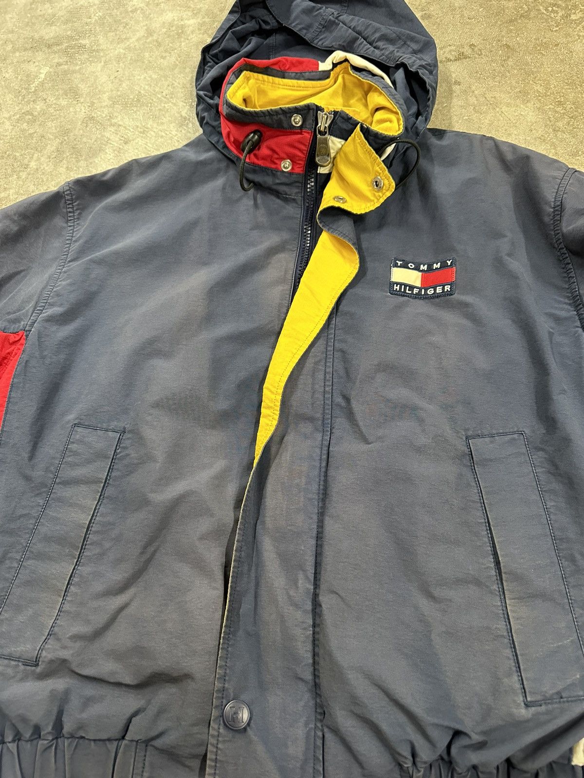 Tommy Hilfiger Vintage 90s Tommy Hilfiger Sleeve Spell Out Jacket USA Size US M / EU 48-50 / 2 - 6 Thumbnail