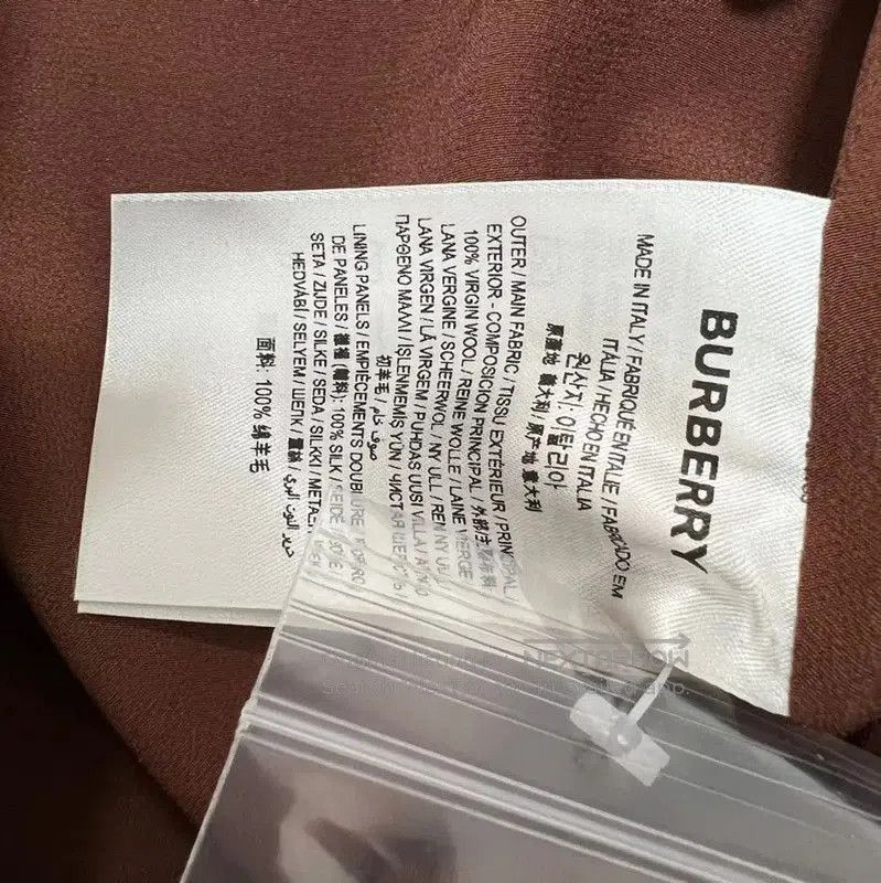 Burberry Burberry Brown Wool Mini Skirt. Size 22" - 7 Thumbnail