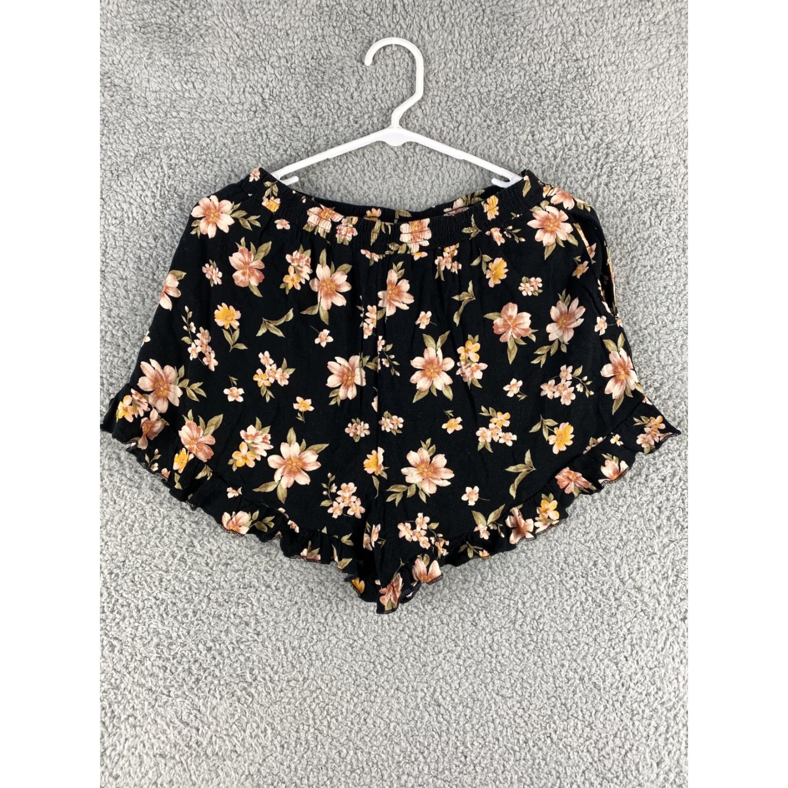 American Eagle Outfitters American Eagle Outfitters Women's Shorts Size S Very Light Flowery / 36-28 Size 28" / US 6 / IT 42 - 7 Thumbnail