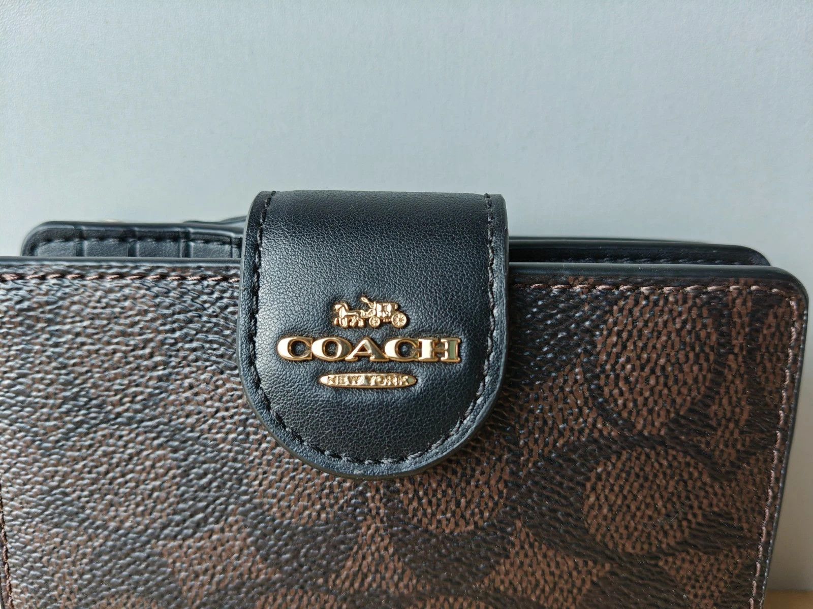Coach Coach Medium Corner Zip Wallet In Signature T/1012 Size ONE SIZE - 2 Thumbnail