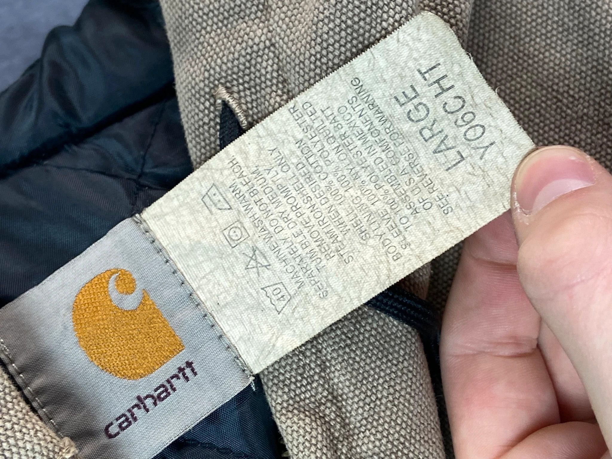 Vintage Vintage Carhartt Green Jacket Size L Size US L / EU 52-54 / 3 - 6 Thumbnail