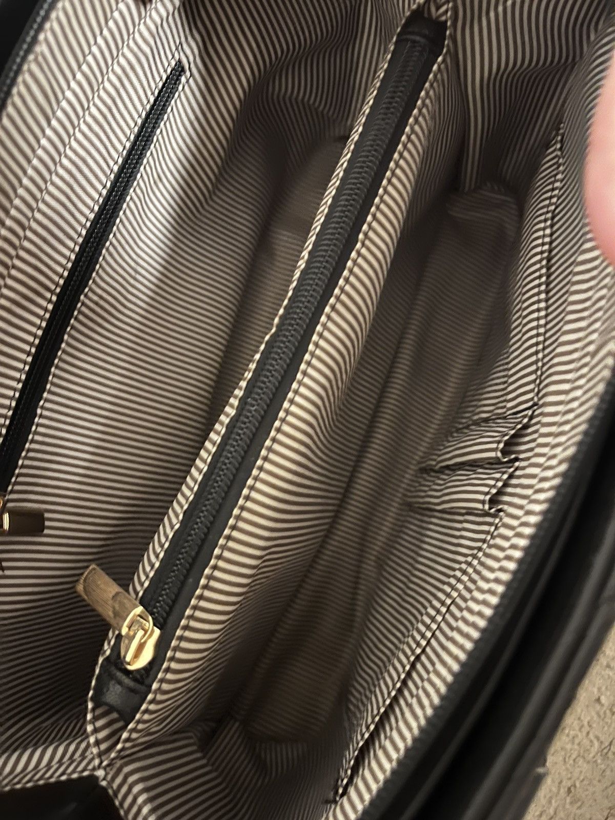Zara Schoulder bag in black Size ONE SIZE - 4 Thumbnail