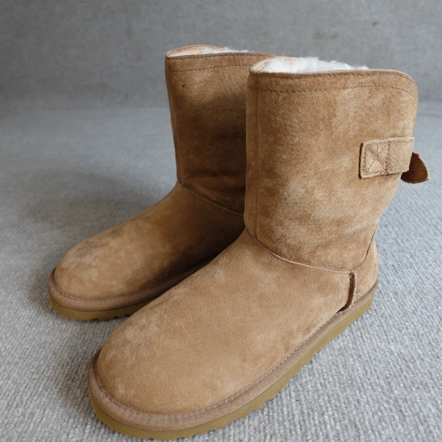 Ugg VINTAGE UGG Womens Boots 7 Beige Suede Shearling Wool Lined Remora NEW READ Size US 7 / IT 37 - 2 Thumbnail