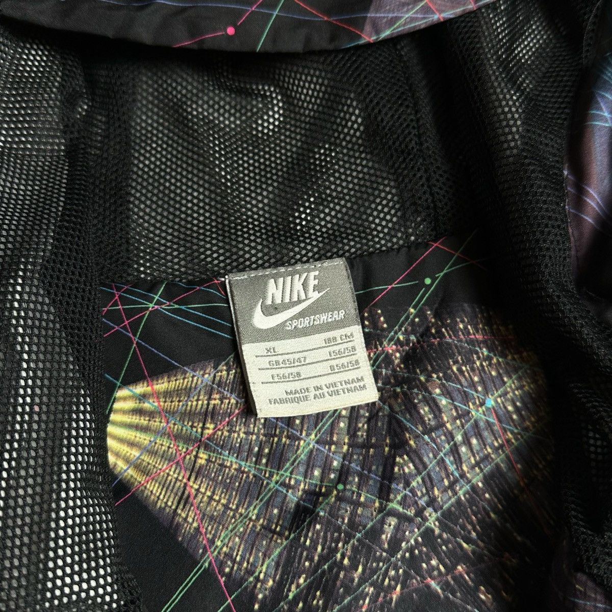 Nike × Vintage Vintage Nike Tn ACG Over Full Print Size XL Light Jacket Size US XL / EU 56 / 4 - 7 Thumbnail