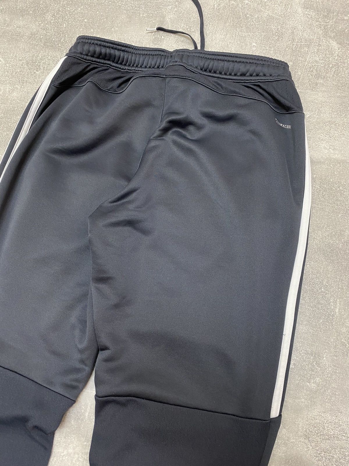 Adidas Manchester United 2017 Adidas Soccer Football Pants Joggers Size US 30 / EU 46 - 16 Thumbnail