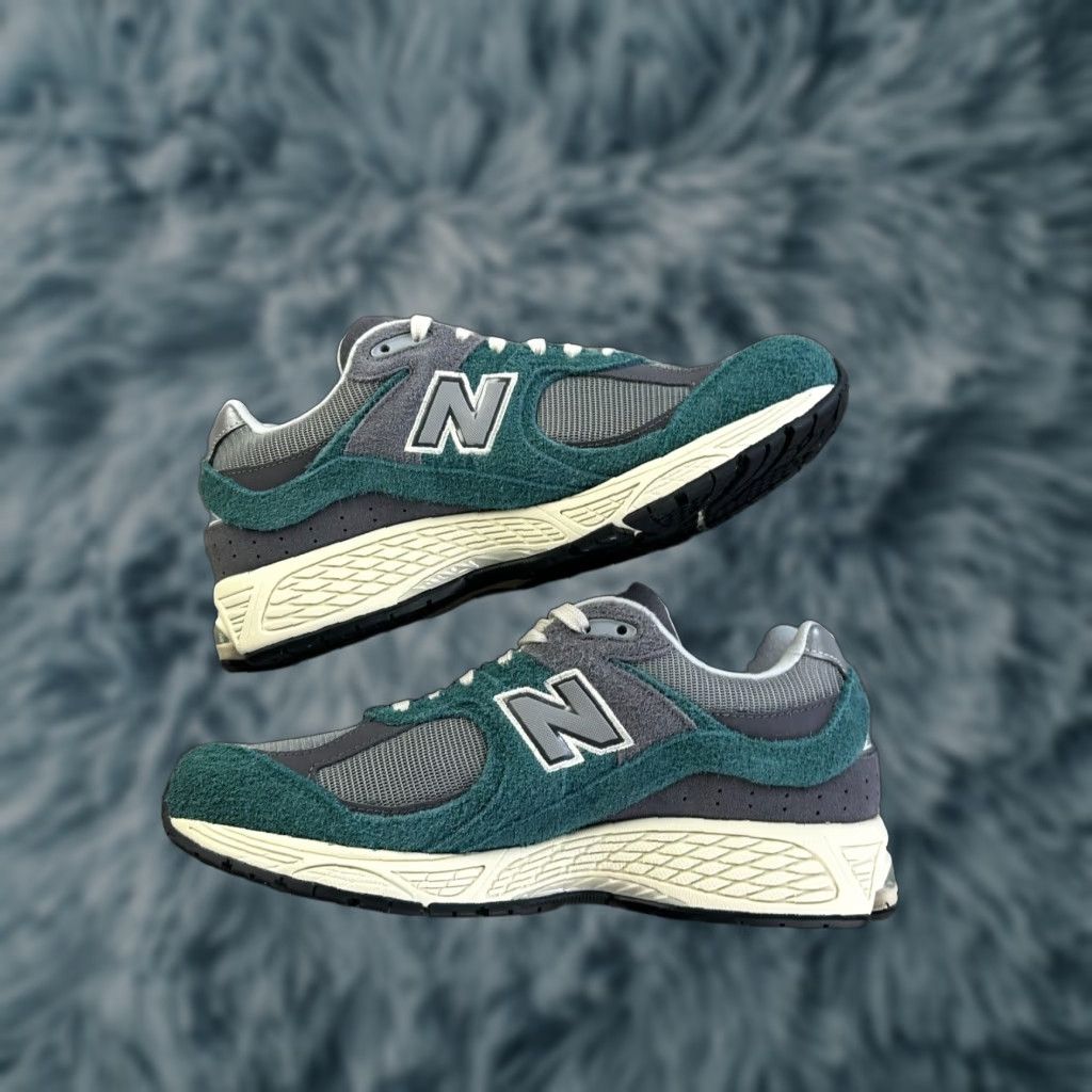 New Balance New Balance 2002R Mens Size 9 Green Spruce Magnet Suede Fuzzy Cushioned Breathable Sneaker Size ONE SIZE - 1 Thumbnail