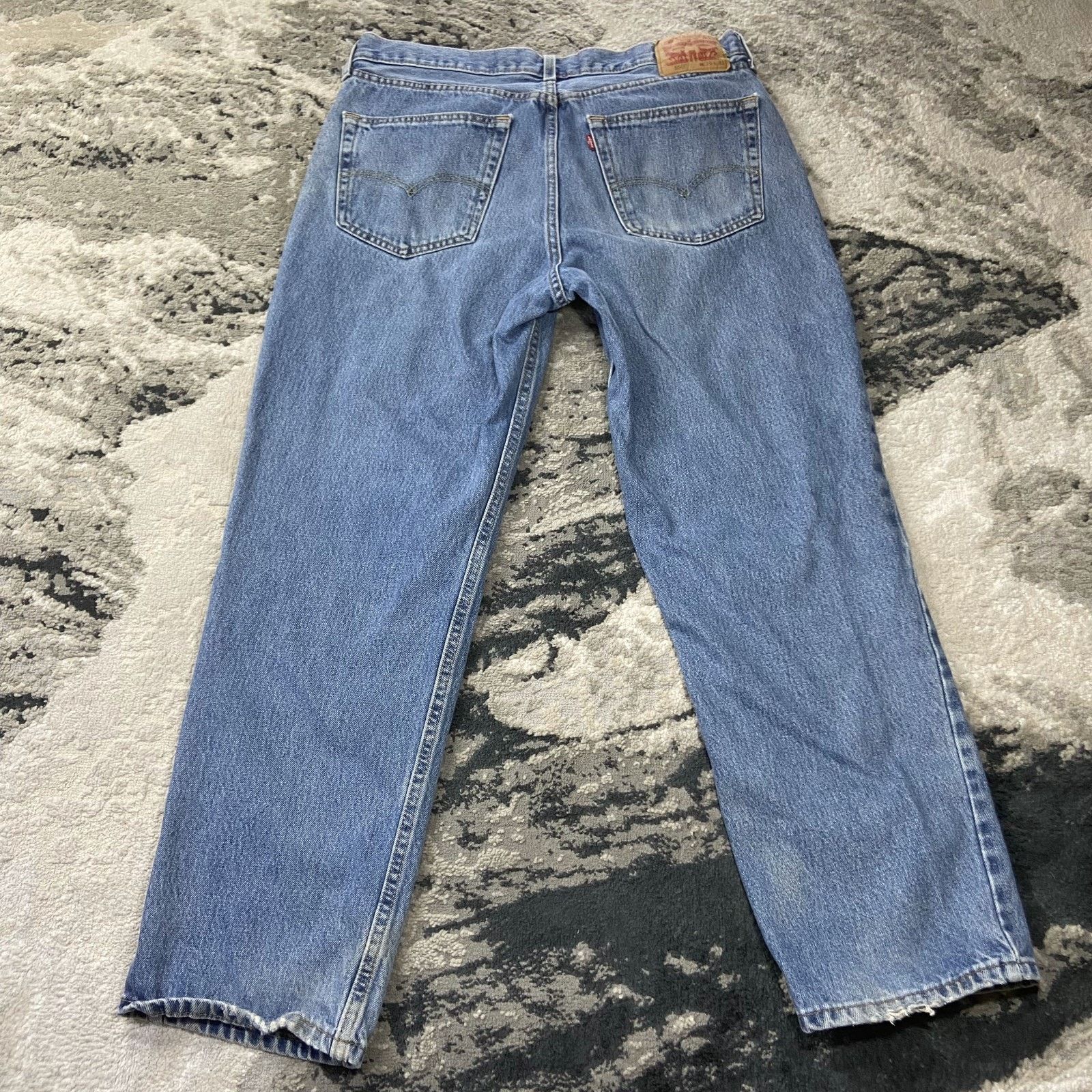 Levi's Vintage Levis 550 Jeans Mens 36x31 Blue Denim Medium Wash Size US 36 / EU 52 - 2 Thumbnail