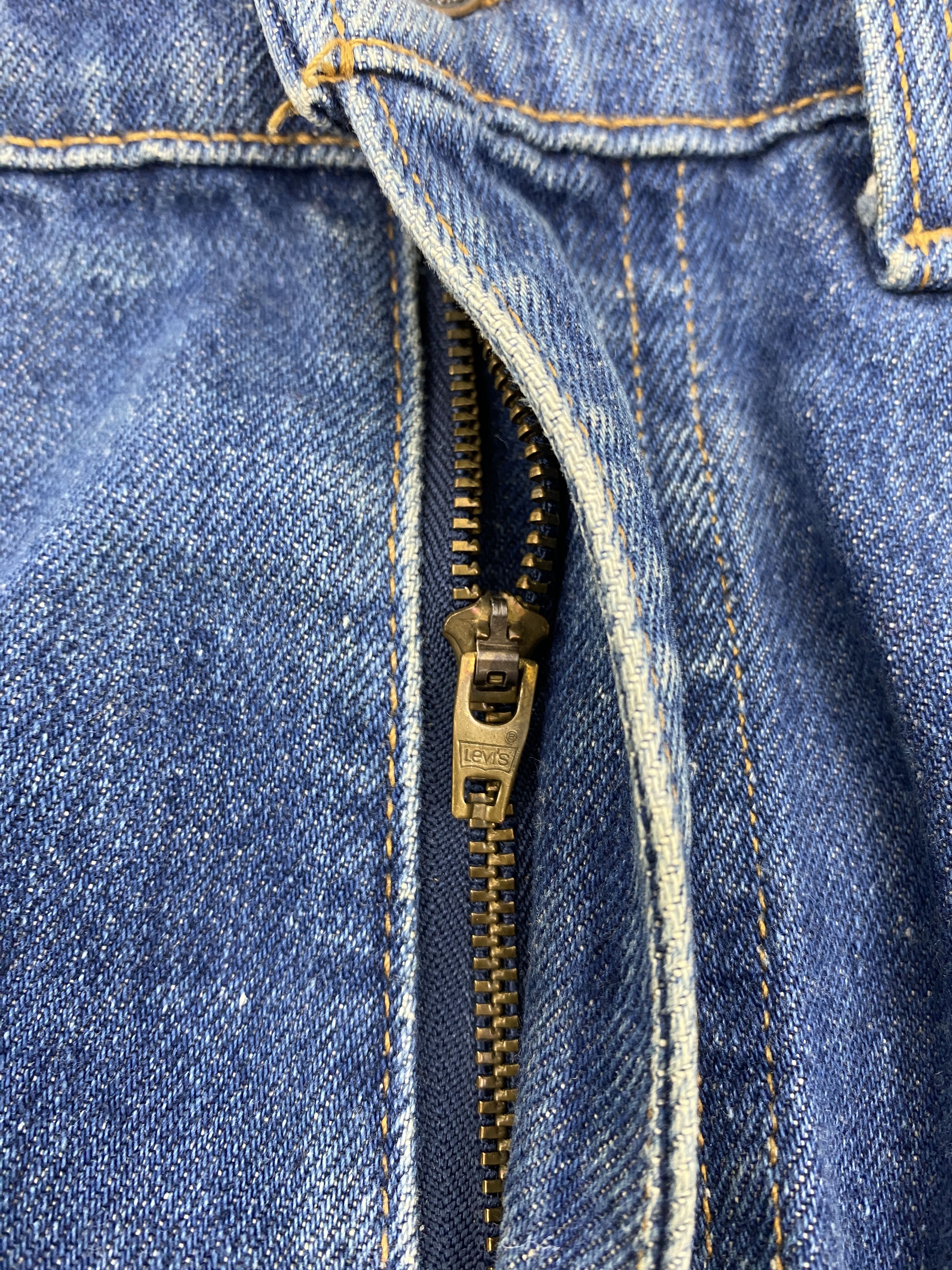 Handmade × Levi's × Vintage Vintage Levi's Jeans Custom Handmade Cossbody Bag BG0105 Size ONE SIZE - 7 Thumbnail