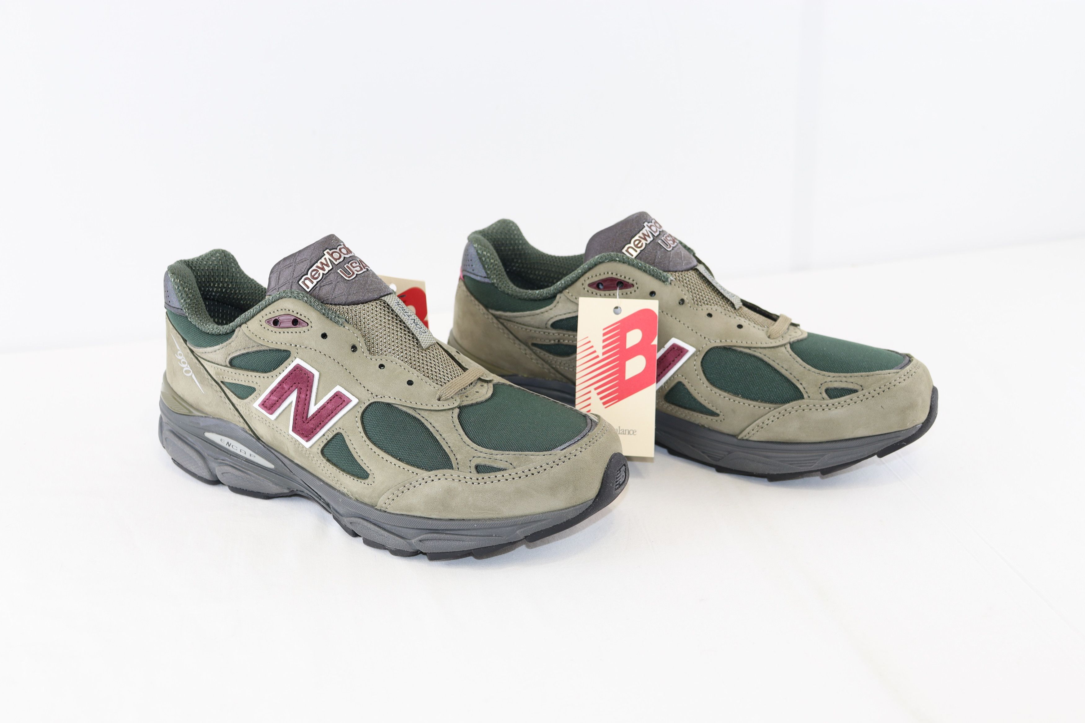 New Balance o1rshd1 990 V3 sneakers in Green/Purple Size US 10 / EU 43 - 7 Thumbnail