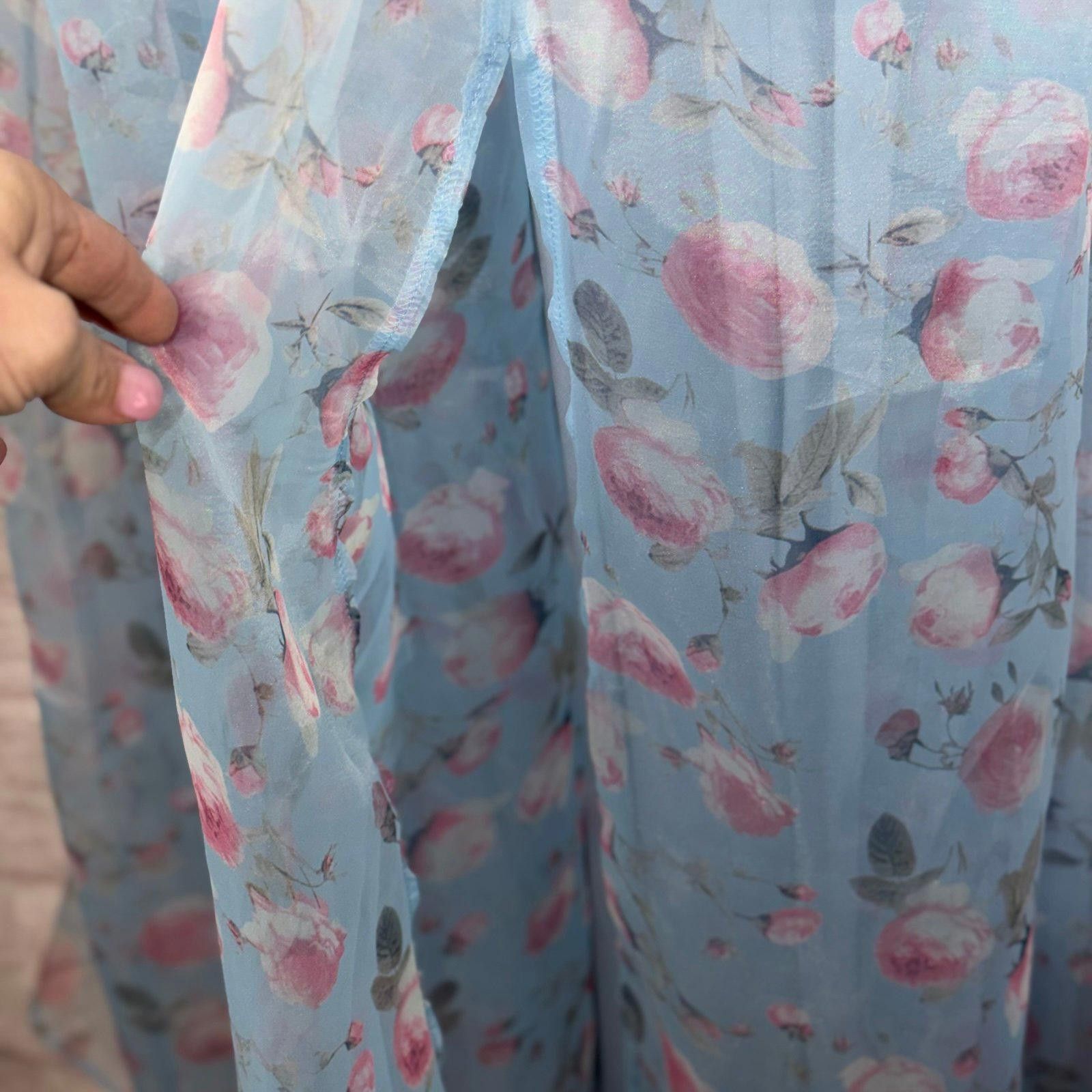 Lulus Lulus Garden Romance Blue Floral Print Organza Large NWT Size L / US 10 / IT 46 - 9 Thumbnail