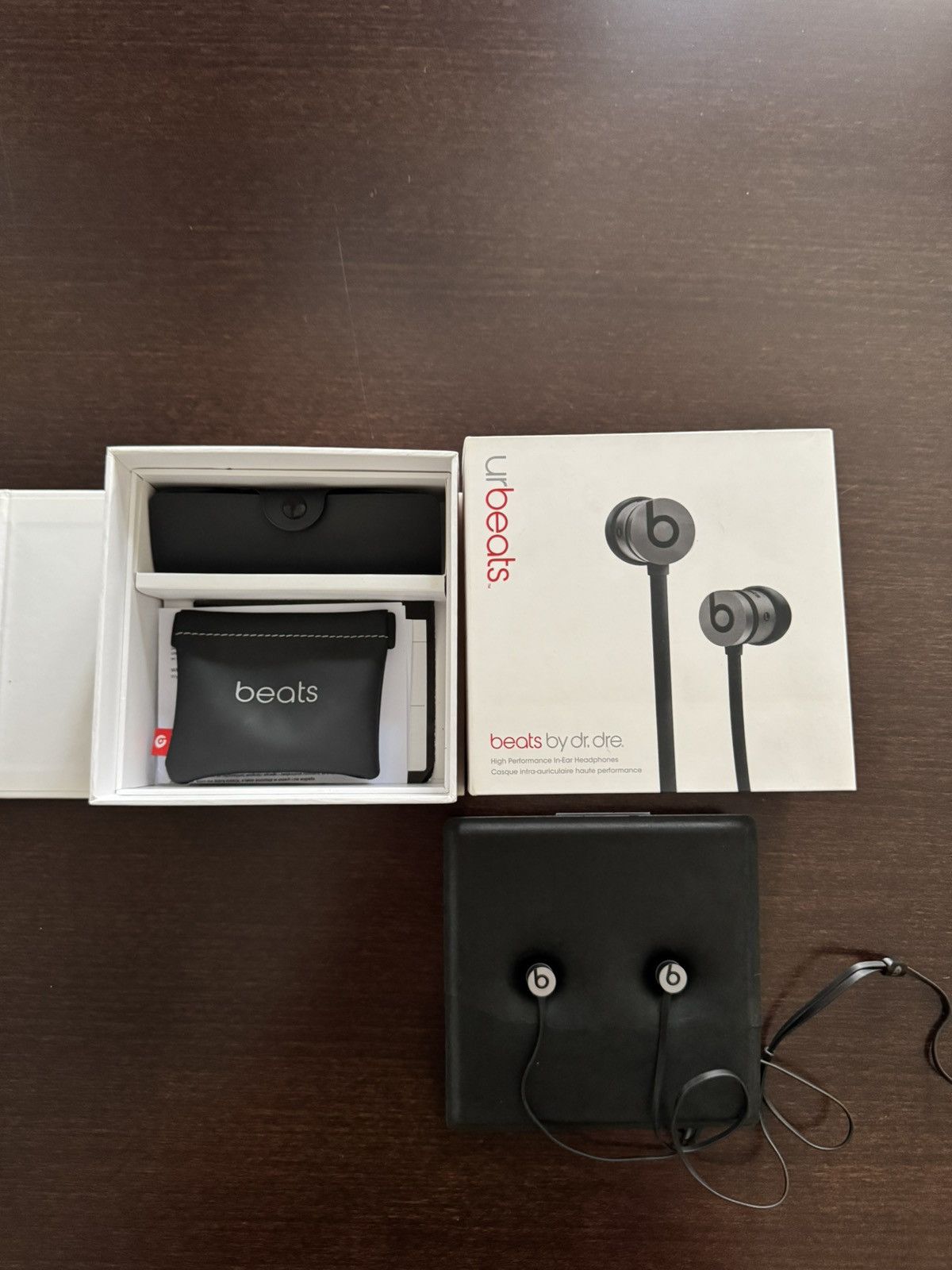 Beats By Dre × Girls Don't Cry Beats Vear Beats By Dre x